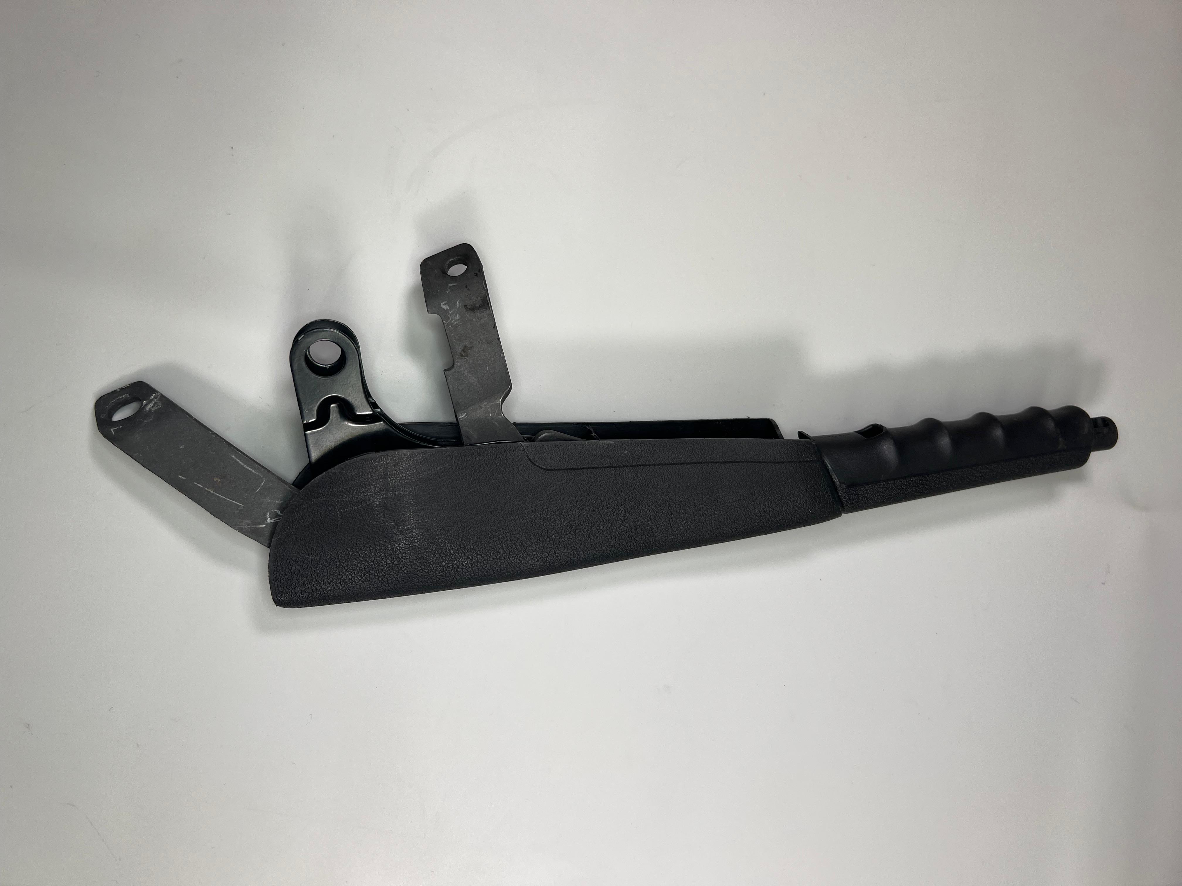 Handbremshebel für Polo II mit Abdeckung original Teilenummer : 867 711 301 D