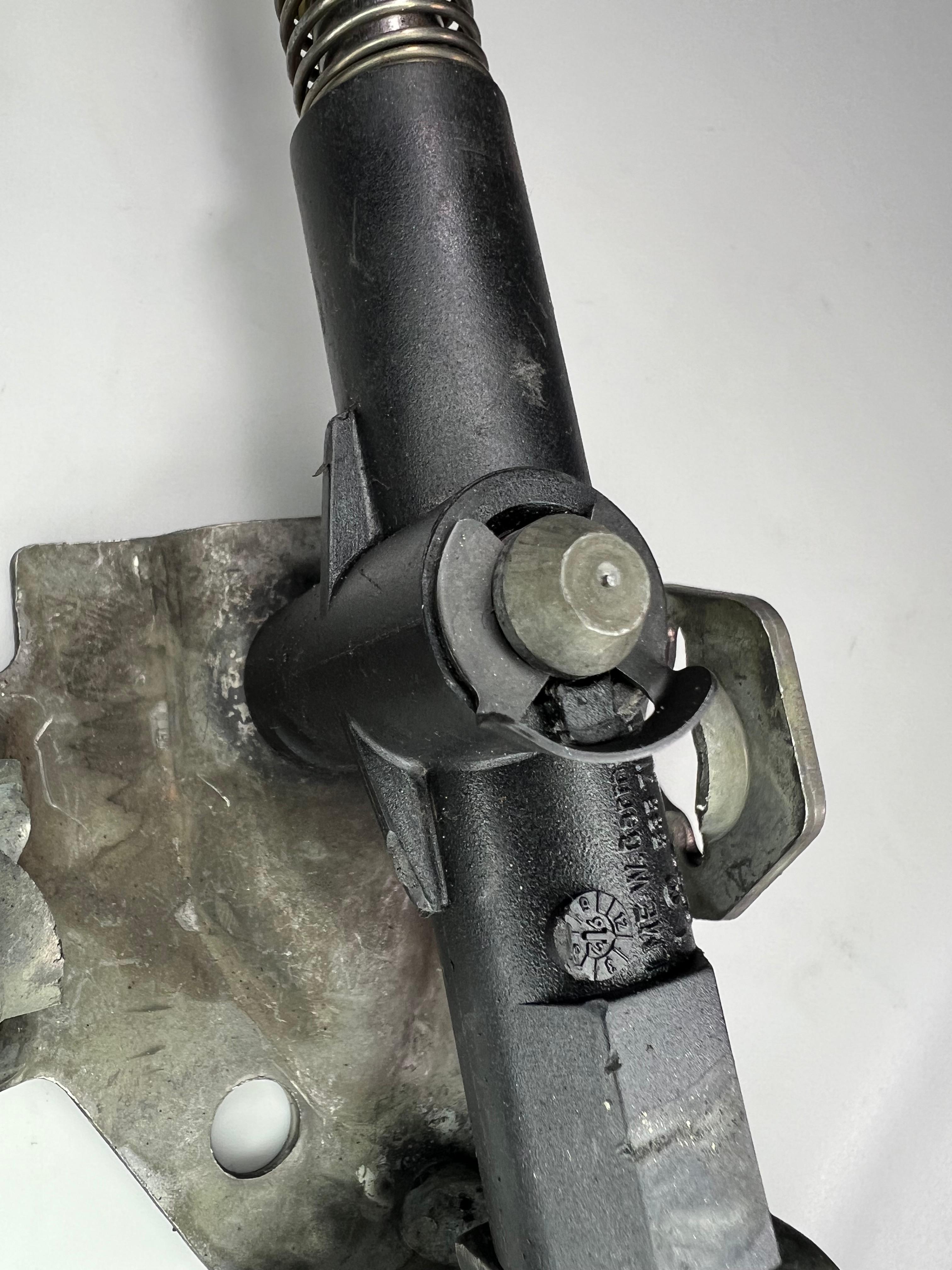 Schalthebel Halteklammer Sicherungsscheibe G60 Golf II Corrado Passat