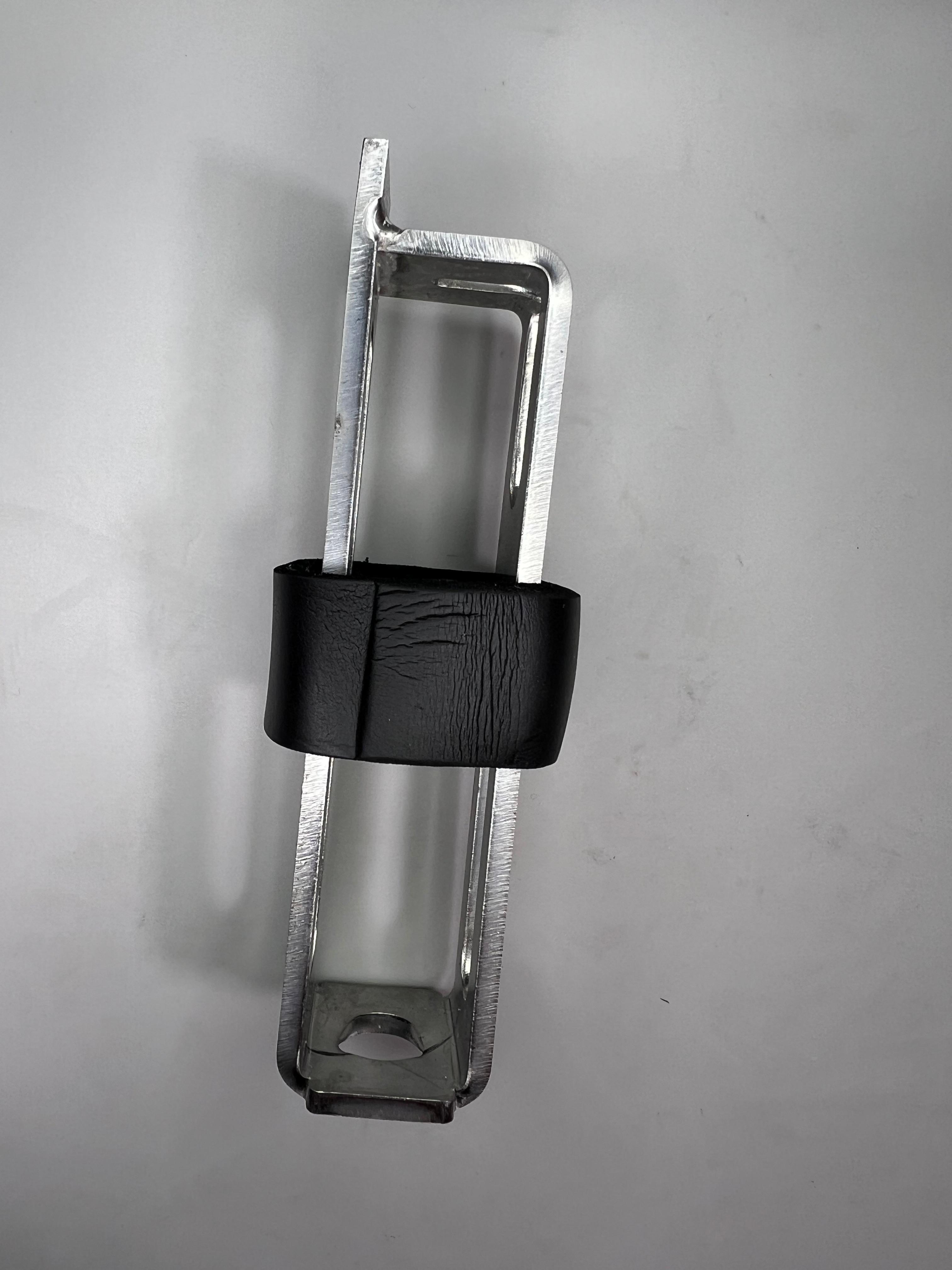 Gummiband für den Handbremsseilhalter Halter Polo G40 Polo 86 86c 2F
