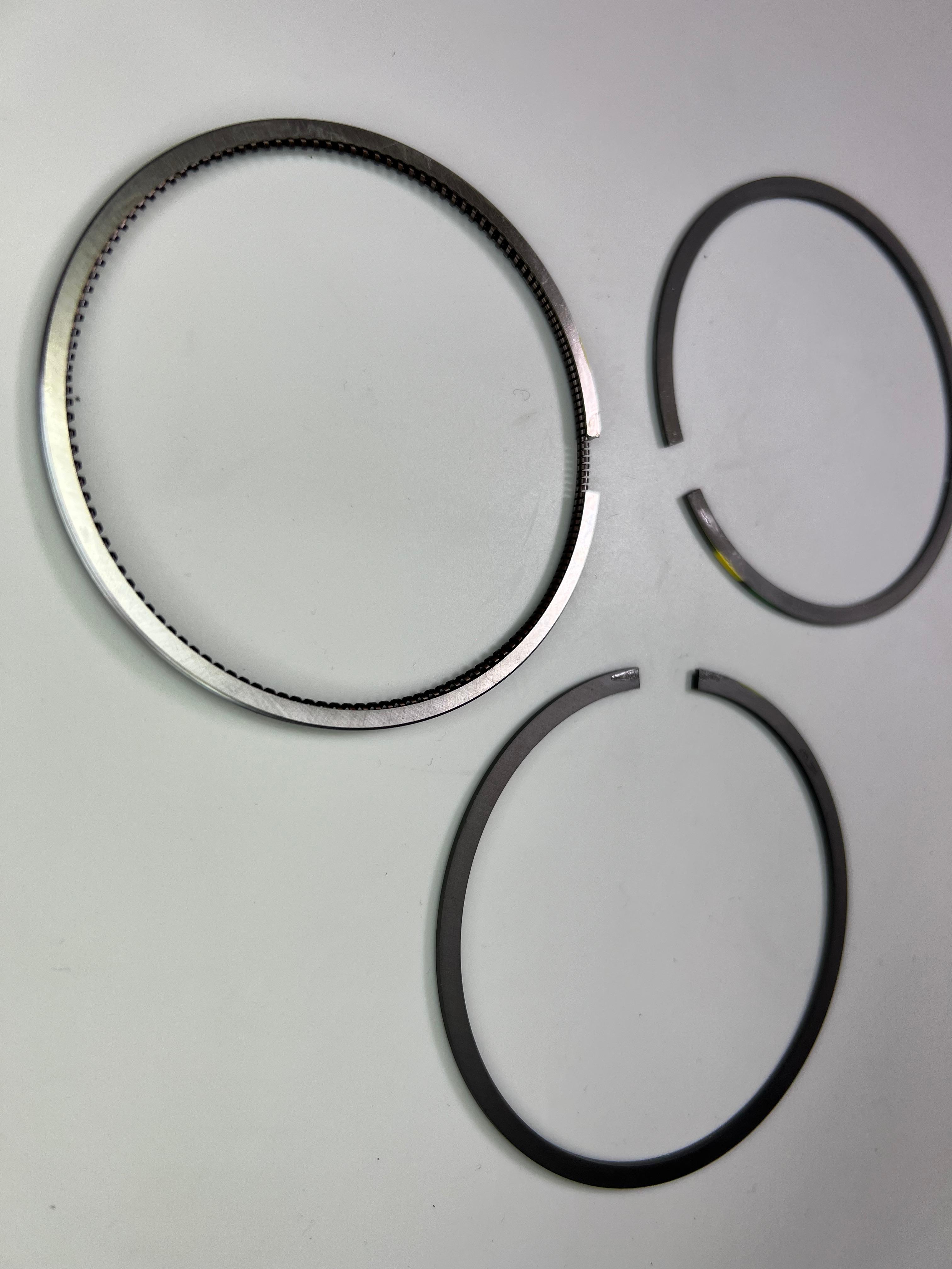 Kolbenring Satz original von Mahle für die G60 Motoren PG Zylinderbohrung mm: 81,00mm