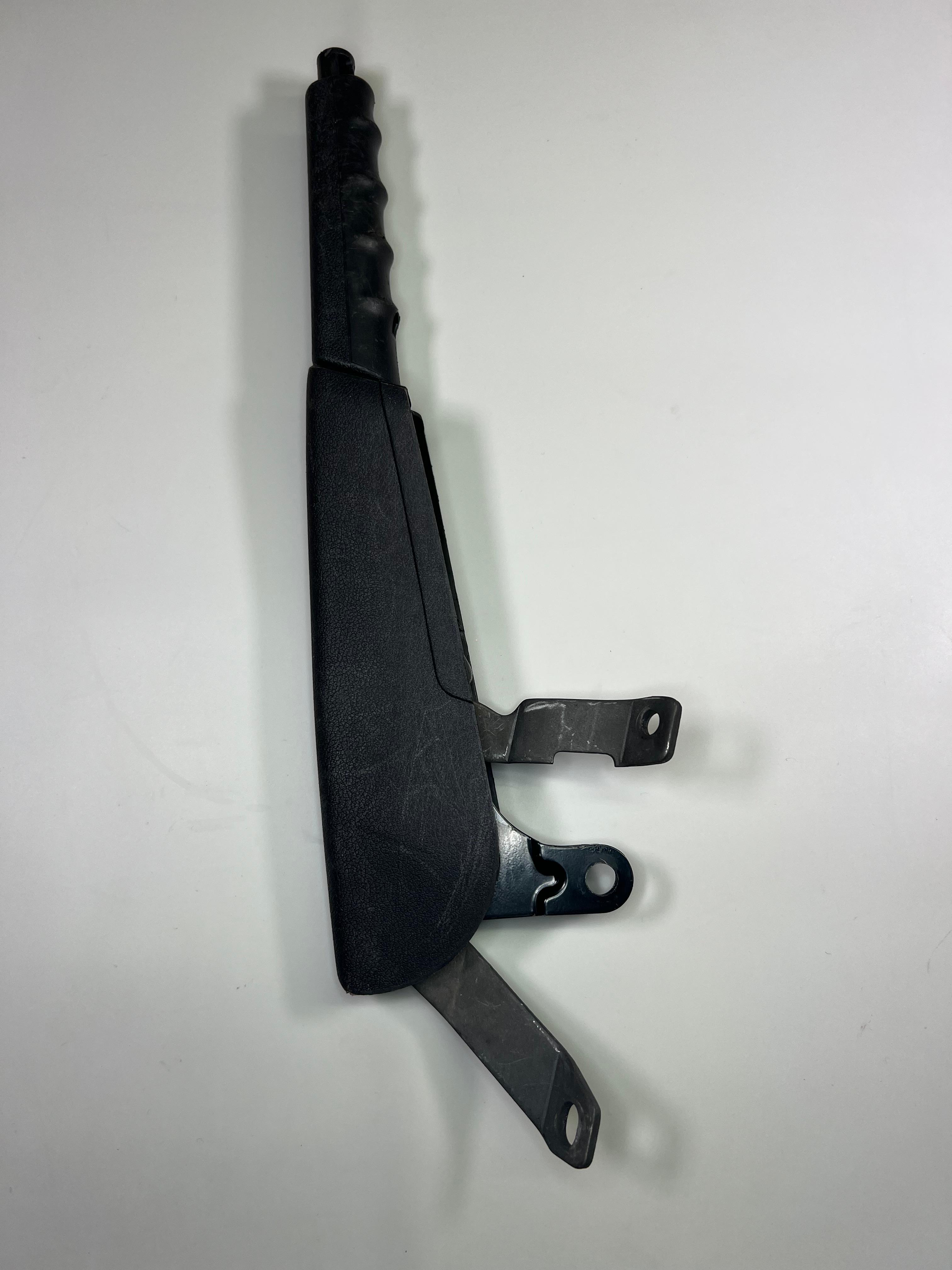 Handbremshebel für Polo II mit Abdeckung original Teilenummer : 867 711 301 D