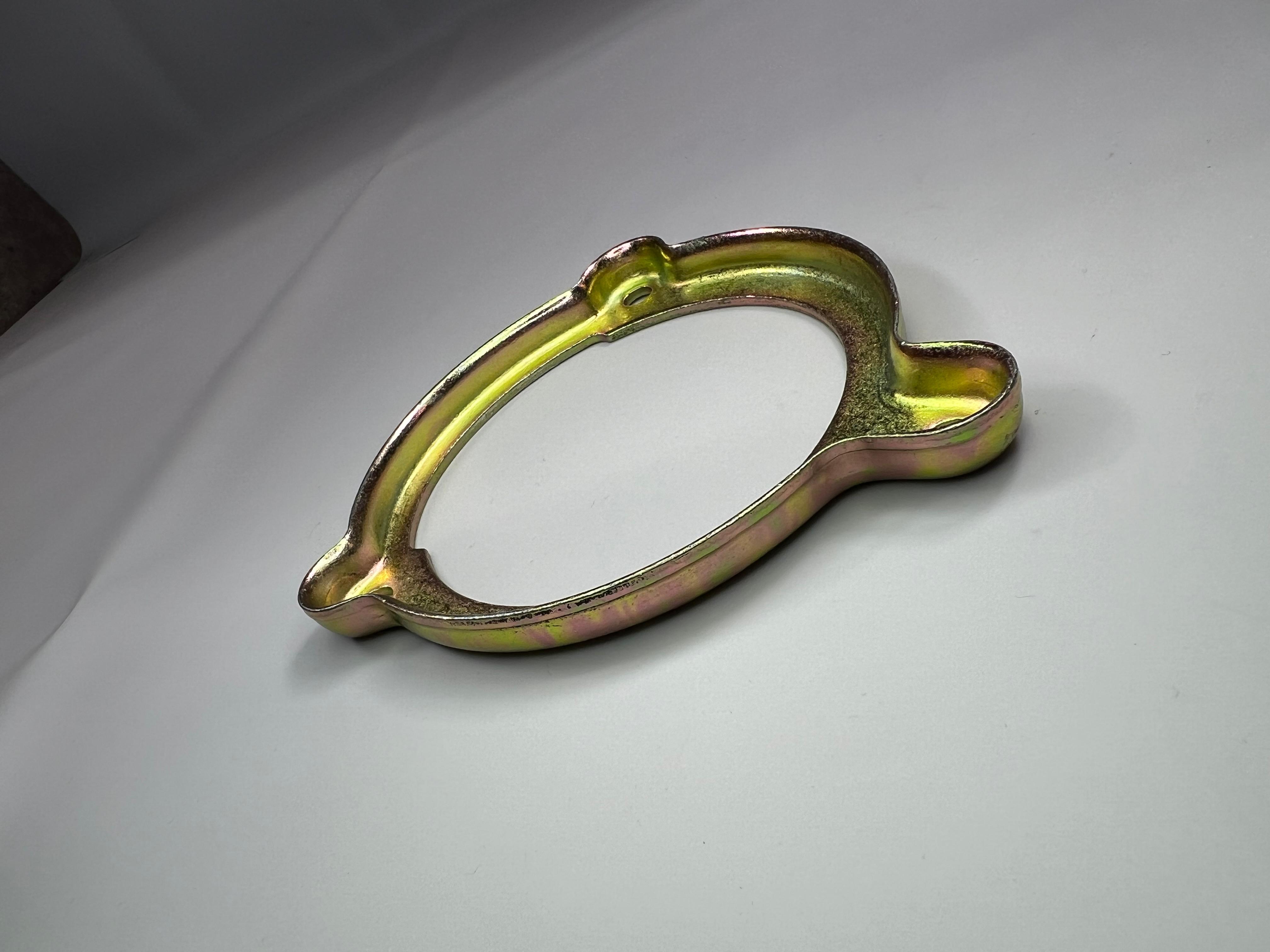 Ring für die Wasserpumpe Haltering passend für Polo 86C und Derby  original Teilenummer : 030 121 04