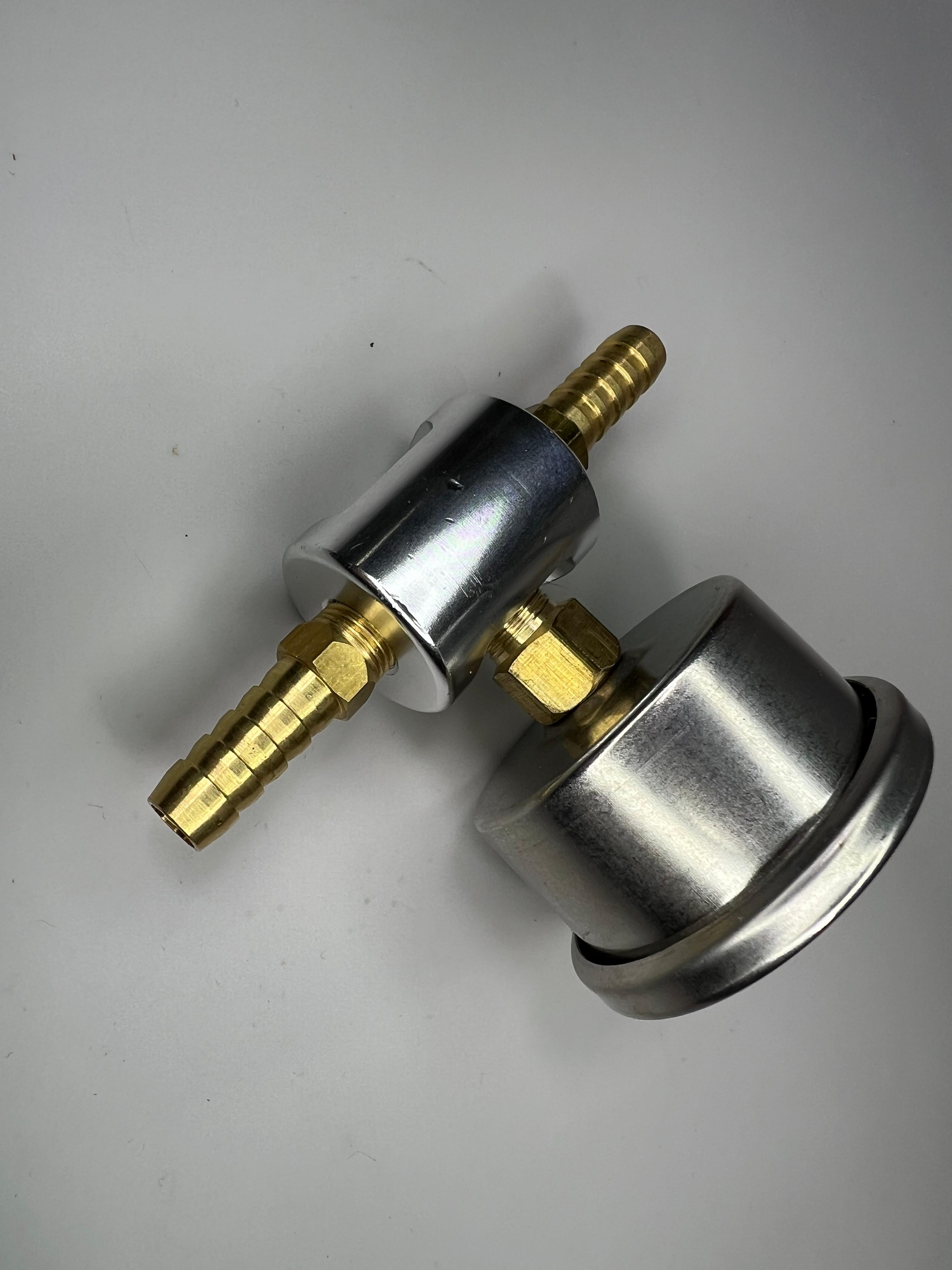 Kraftstoff Druckanzeige von 0 bis 8/11 bar mit passendem Adapter