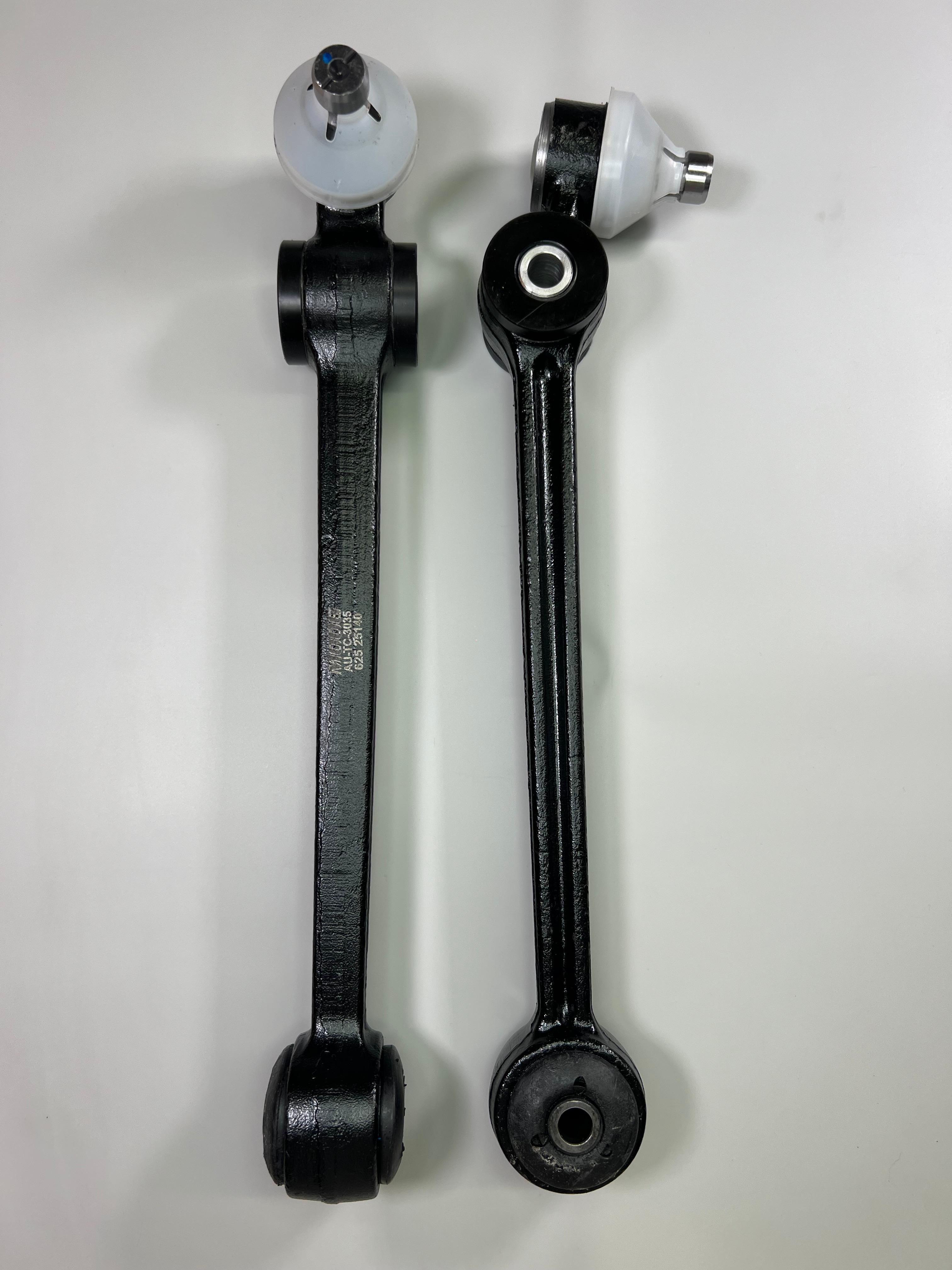 Querlenker Polo G40 links und rechts mit PU-lager für die Stabilisatoraufnahme und innen original