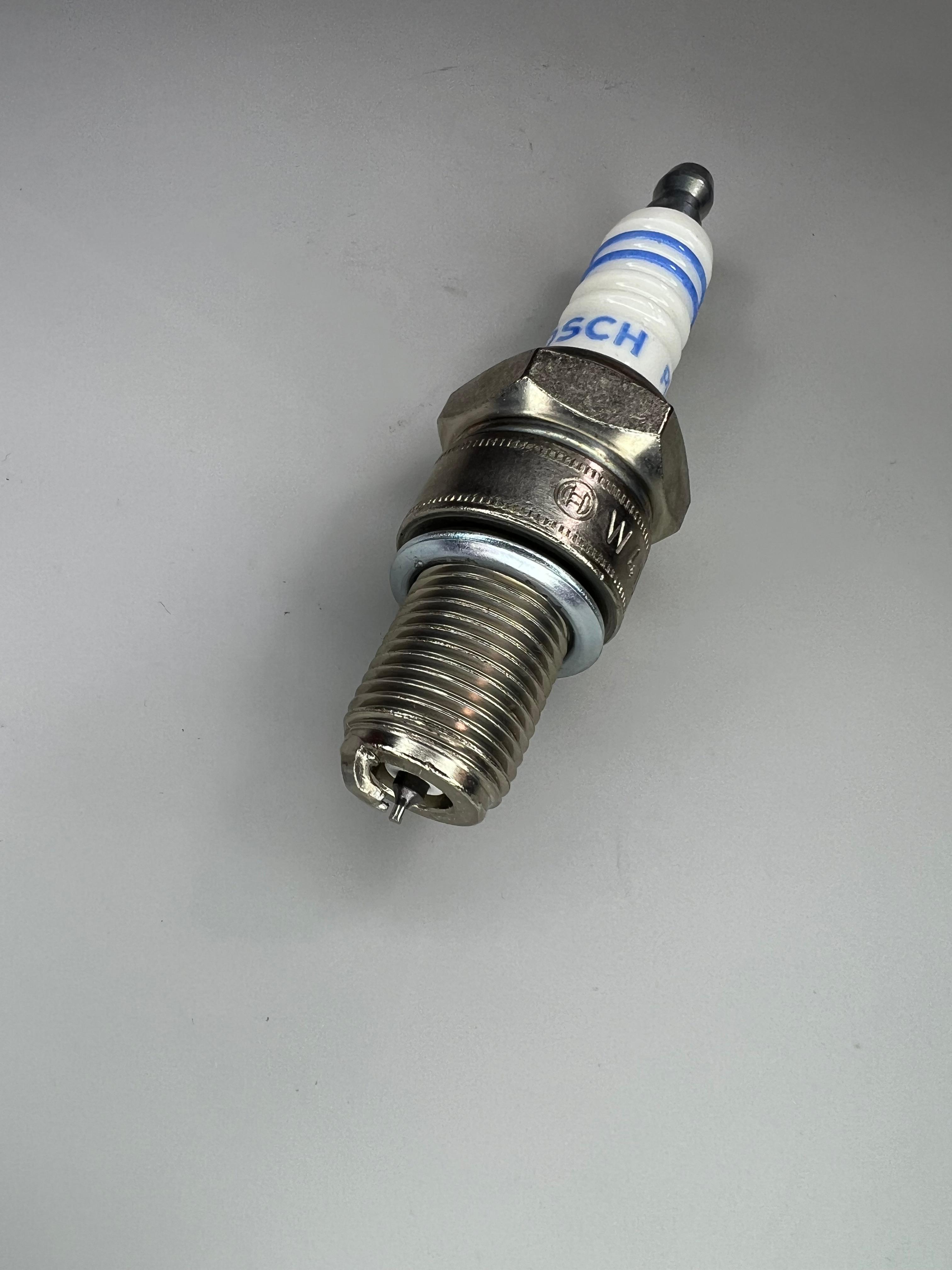 Motorsport Zündkerzen von Bosch für alle G60 Motoren W4DP0