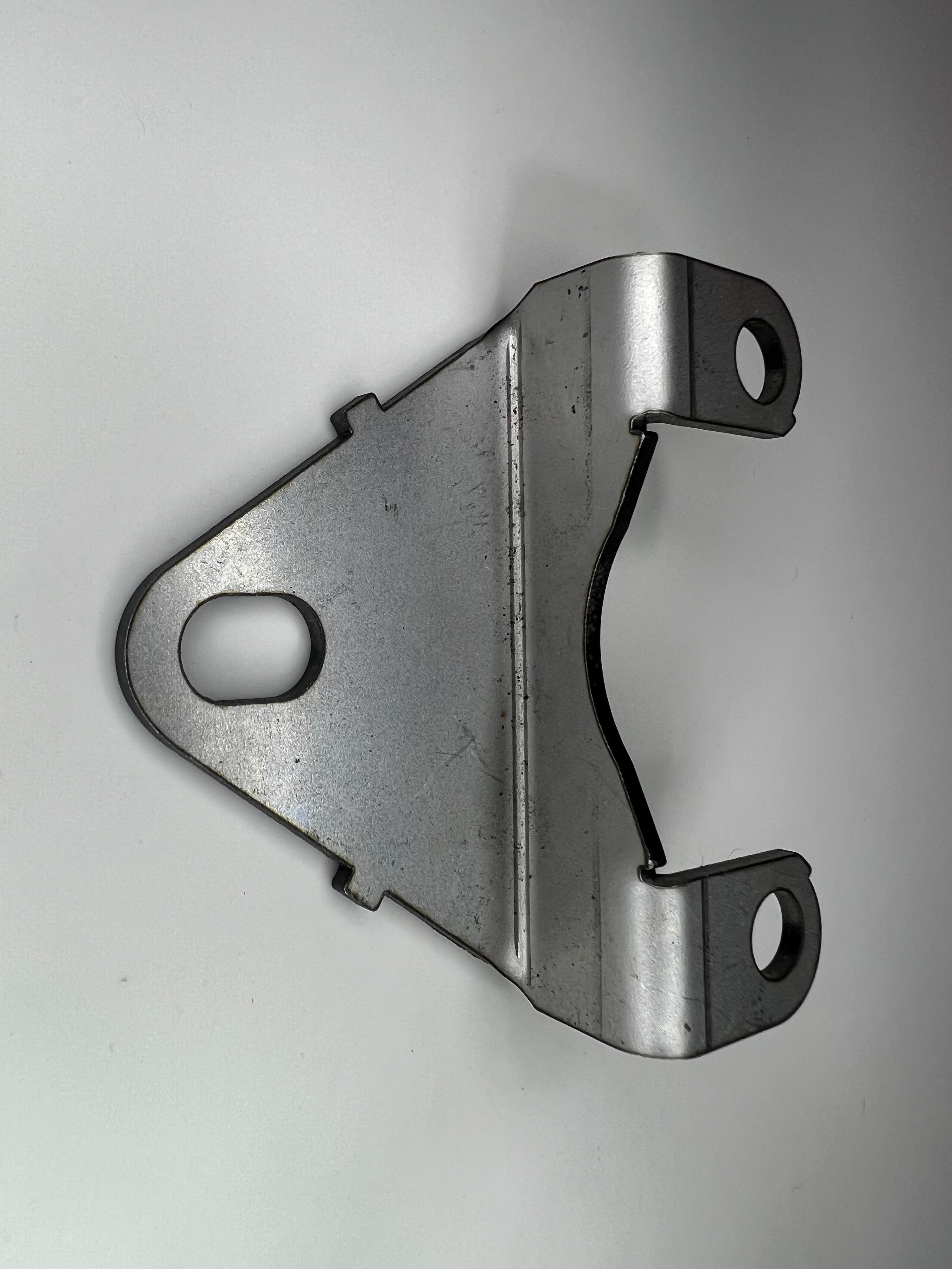 Halteblech am Benzindruckregler Kraftstoffdruckregler Original Teilenummer : 037 133 337 C für G60