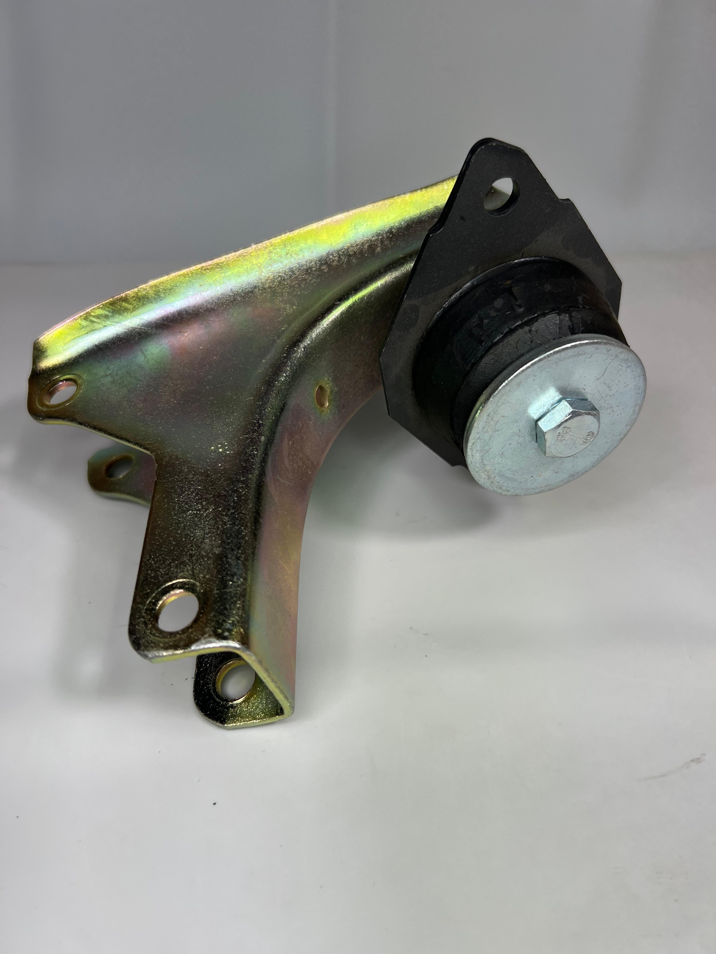 Gummi Metall Motorlager mit Halter hinten am Getriebe Polo G40