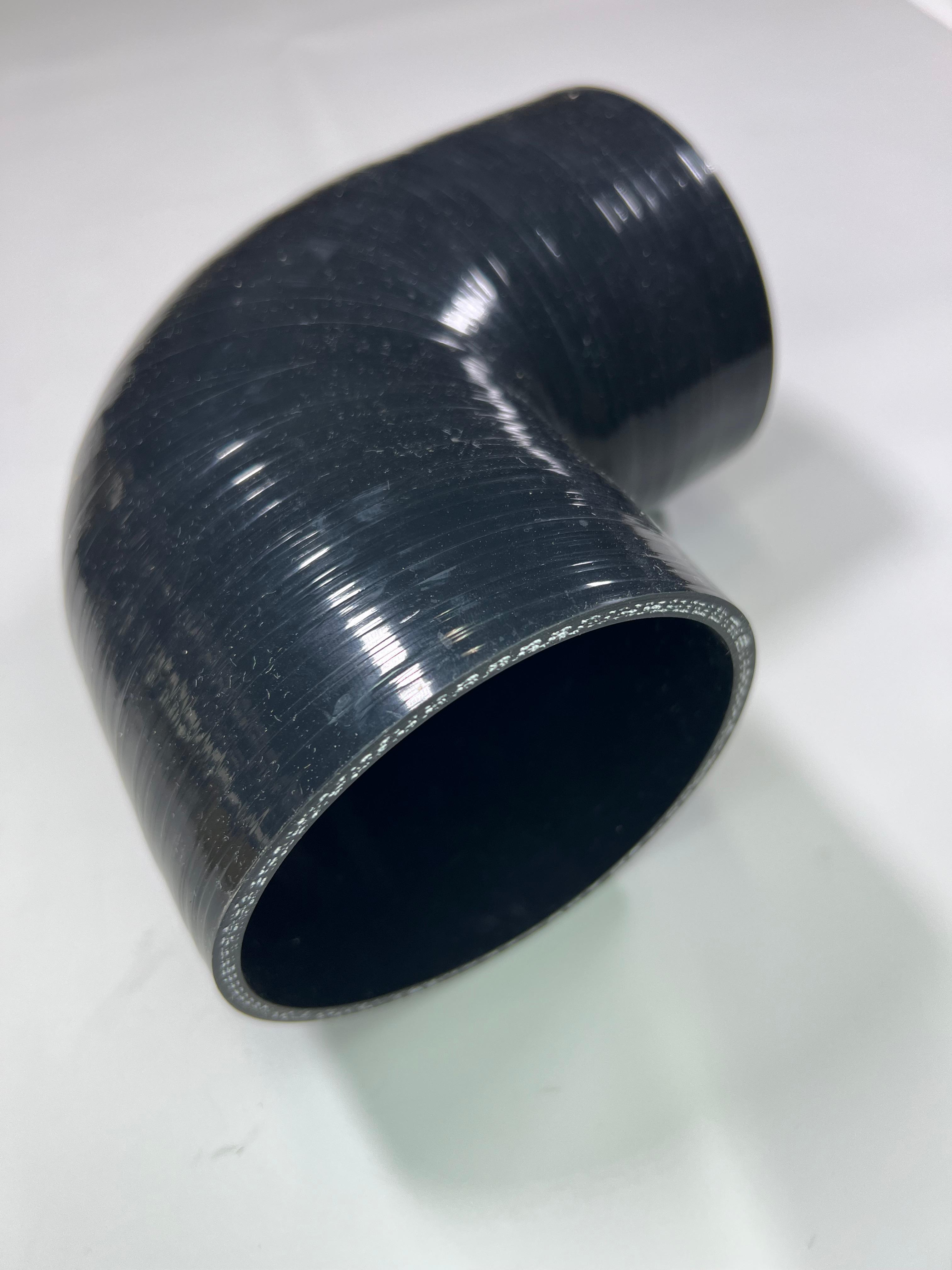 Ladedruckschlauch 90° aus Silikon 96 mm innen und 105mm außen