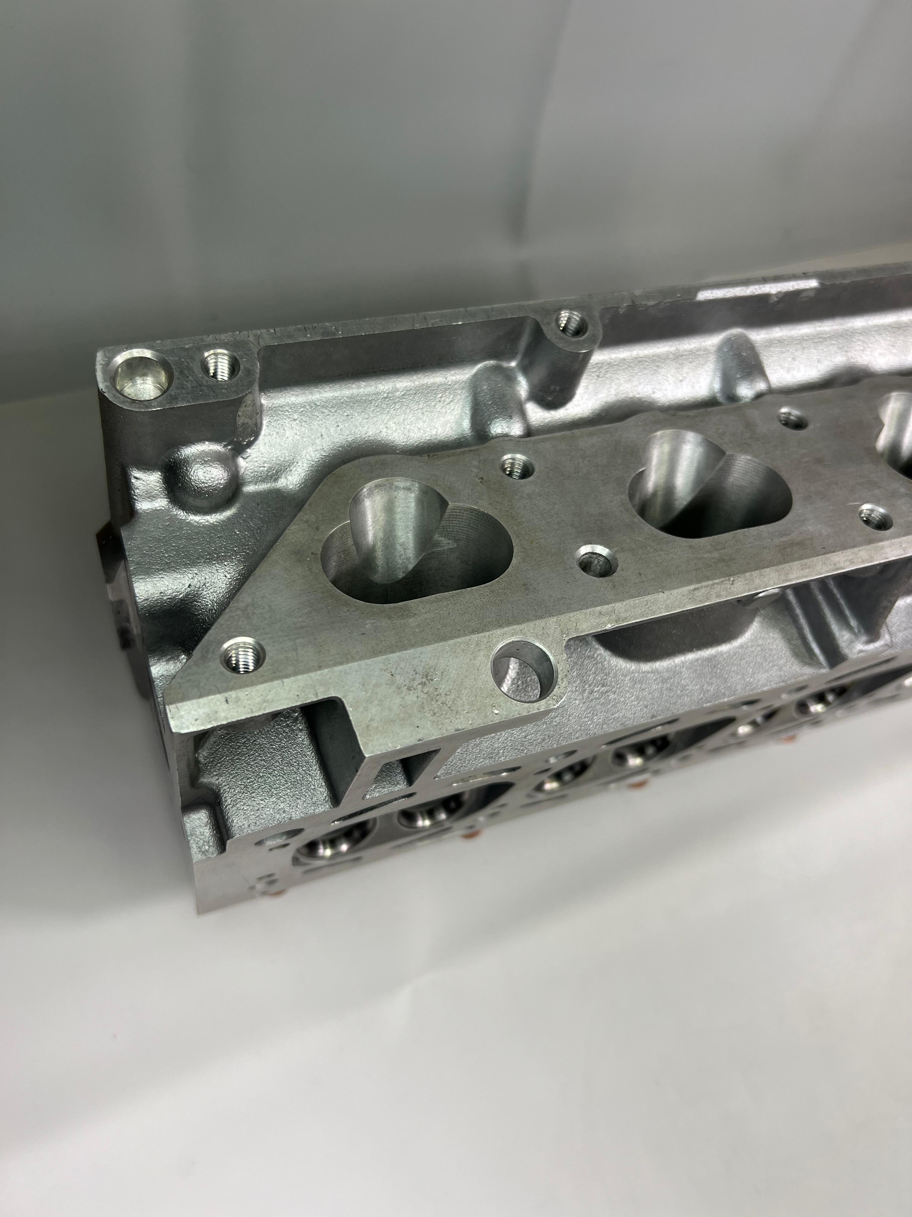 Zylinderkopf Rennsport CNC 16V für 1,4 Liter Rollenschlepphebel