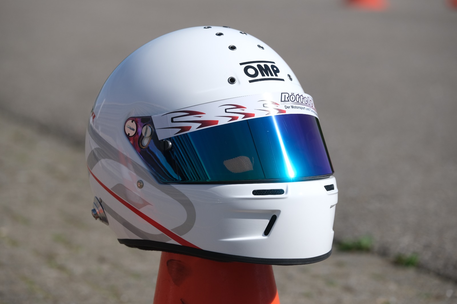 Aufkleber Röttele-Racing für das Helm Visier