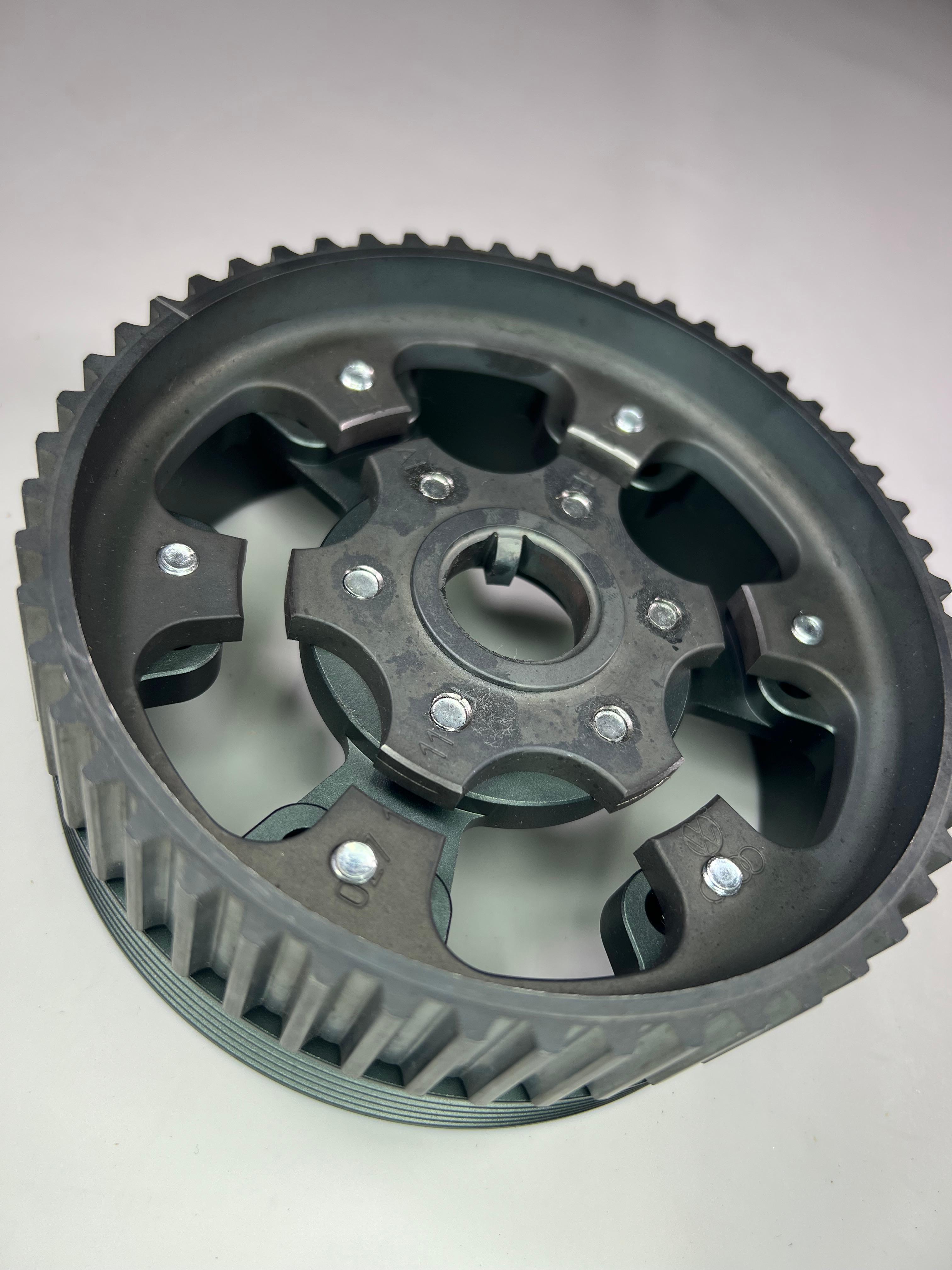 Verstellbares Nockenwellenrad für die 16VG60 Motoren mit 5PK Flachriemenrad zum Generator