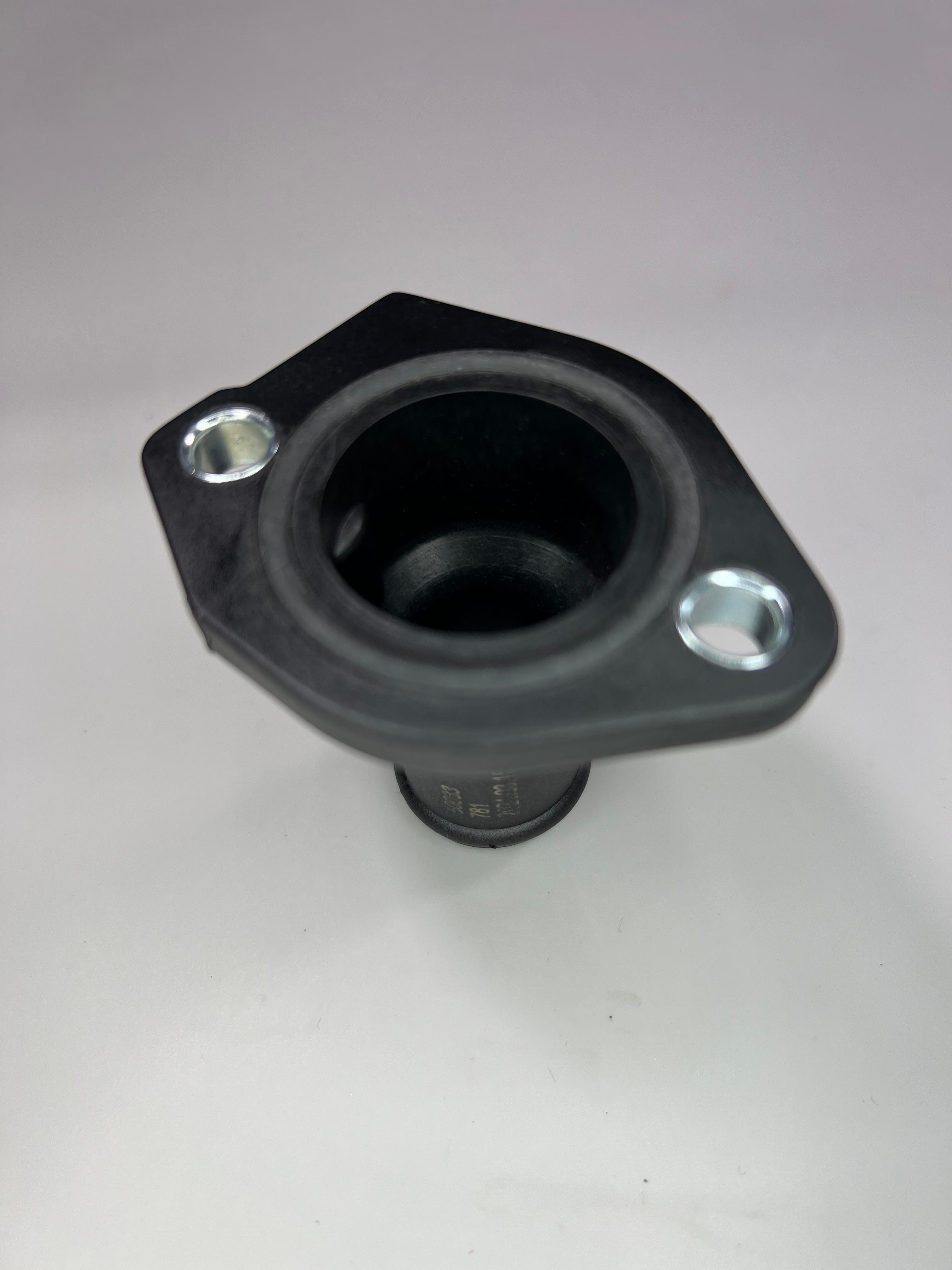 G60 Wasserflansch am Zylinderkopf links aus Kunststoff