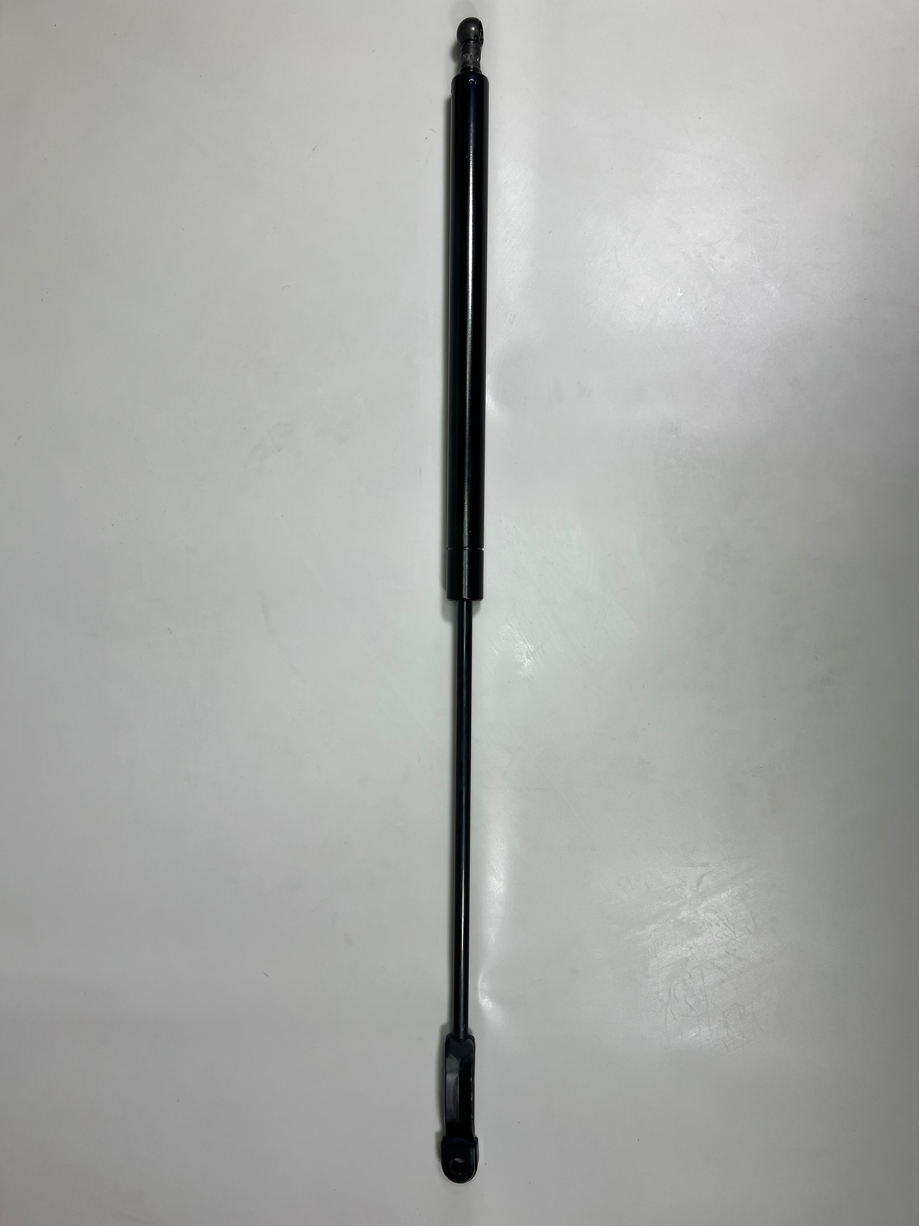 Heckklappen Dämpfer Gasdruckfe Polo Coupé  G40 86c