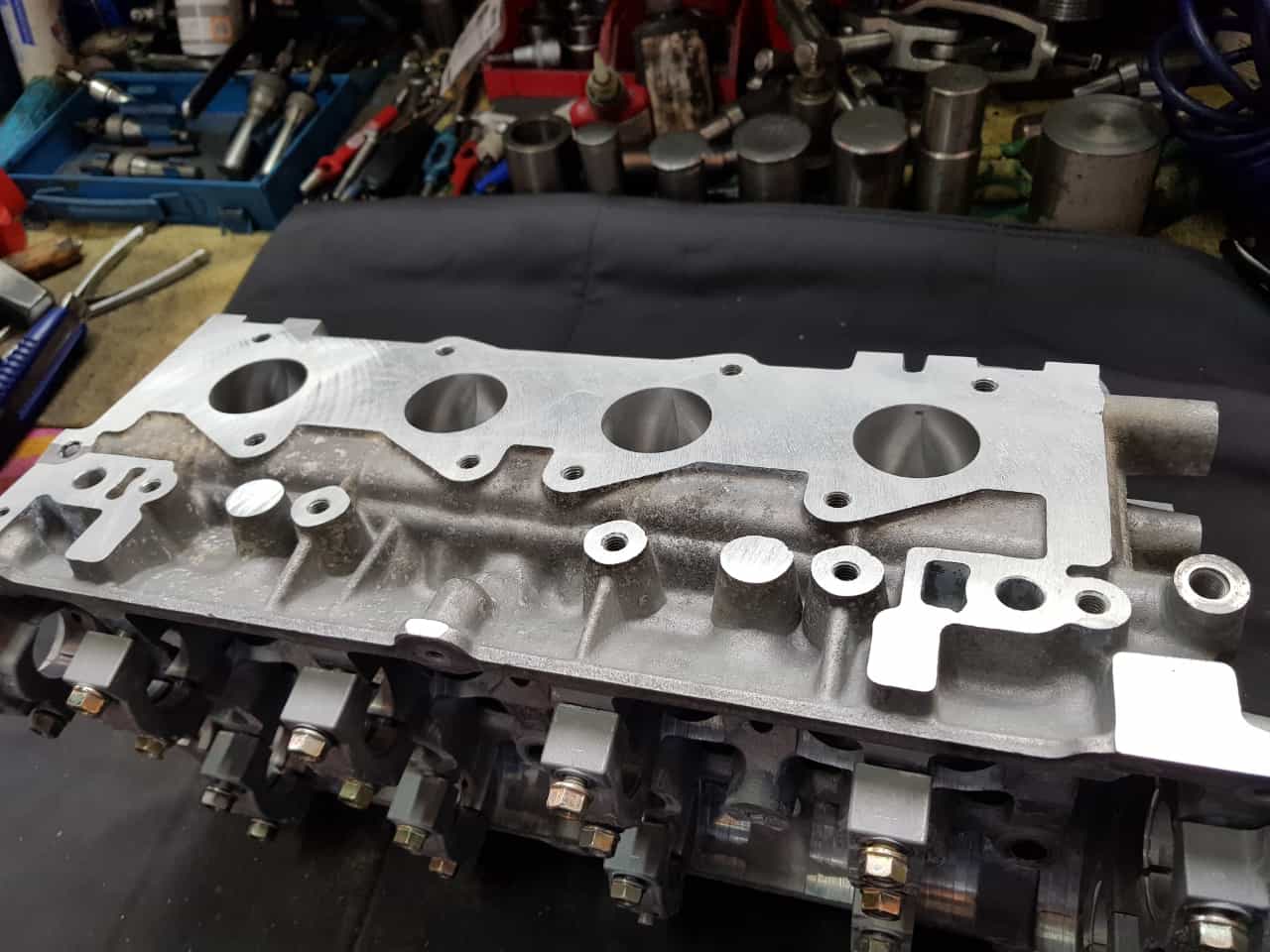 Zylinderkopf 16V Rennsport CNC bearbeitetet 1,8 Liter Motoren