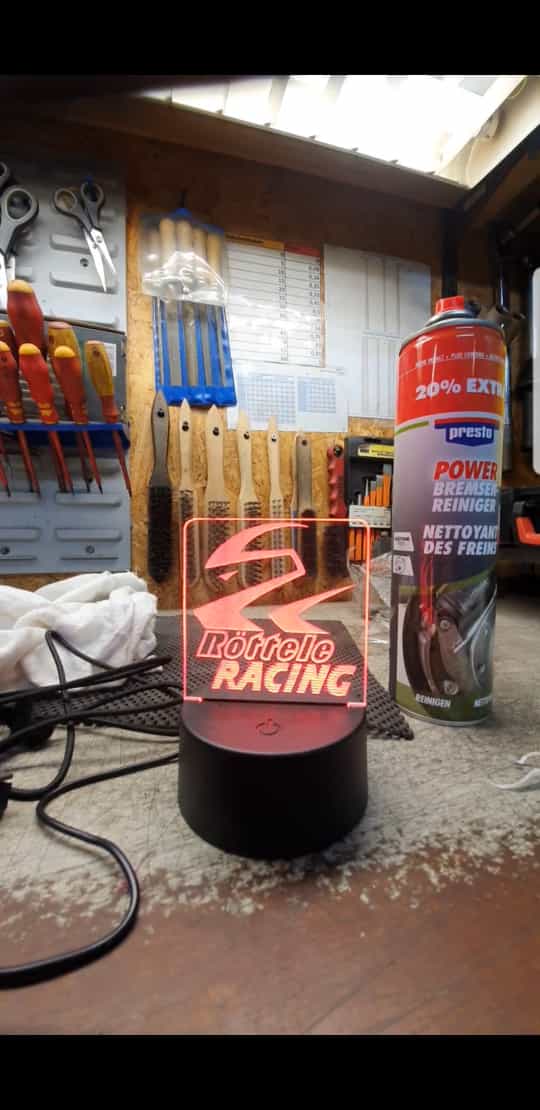 Röttele Racing Logo beleuchtet mit Farbwechselfunktion und Fernbedienung