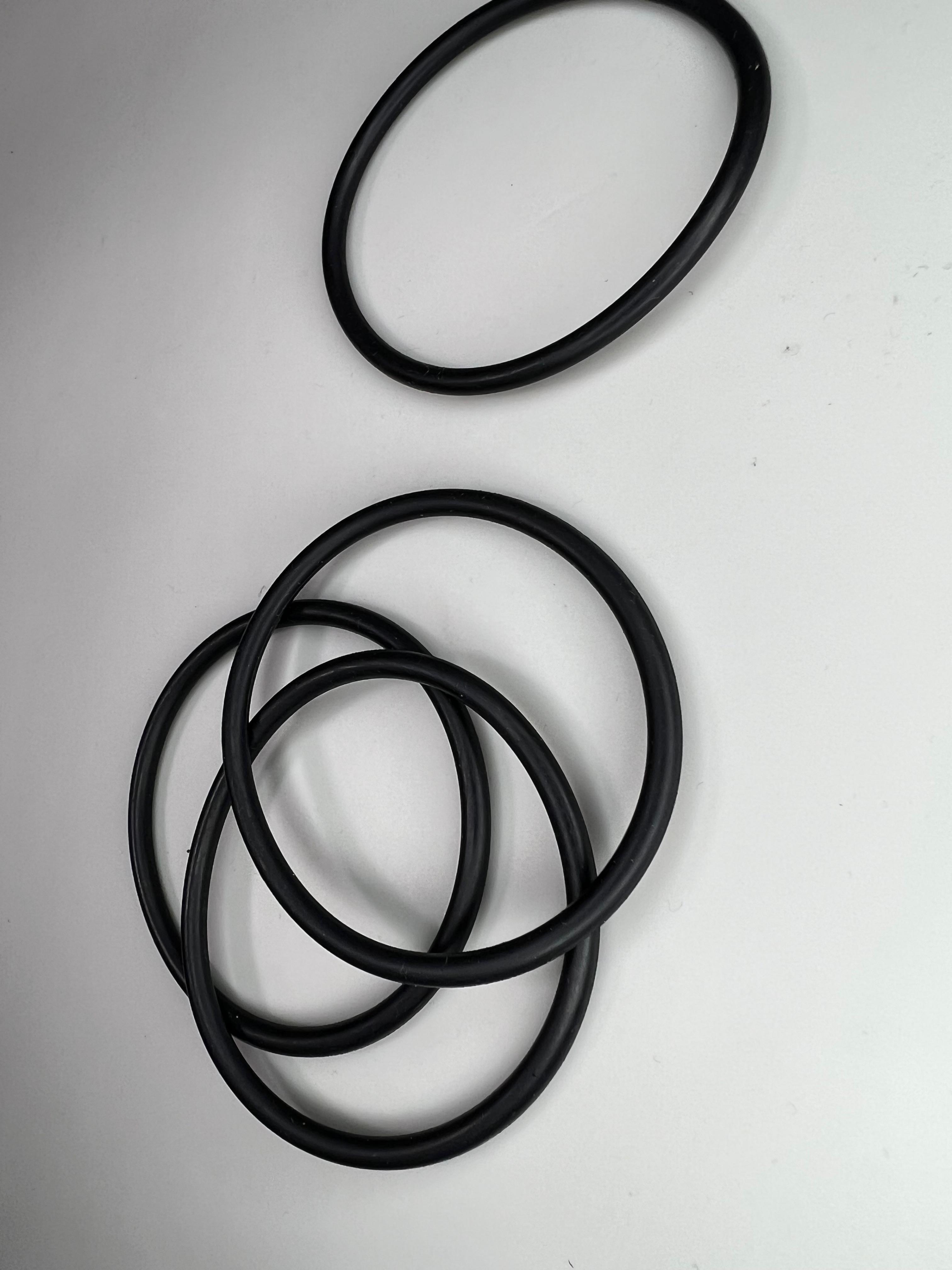 O Ring für den Golf 1 oder Käfer Ölfilterflansch  original Teilenummer : 067 115 427 A