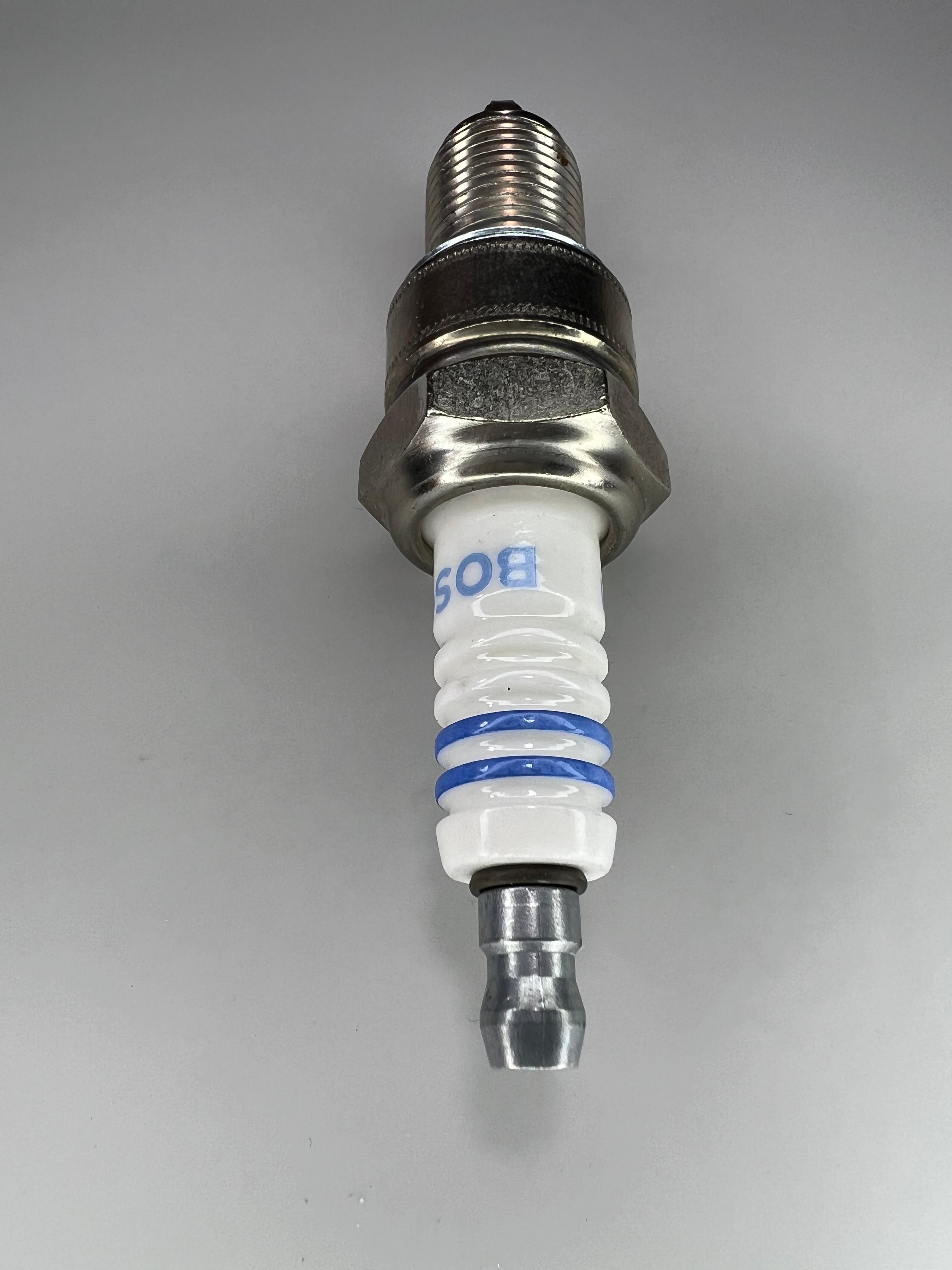 Motorsport Zündkerzen für Polo G40 bis 2bar Ladedruck W4DP0 von Röttele Racing