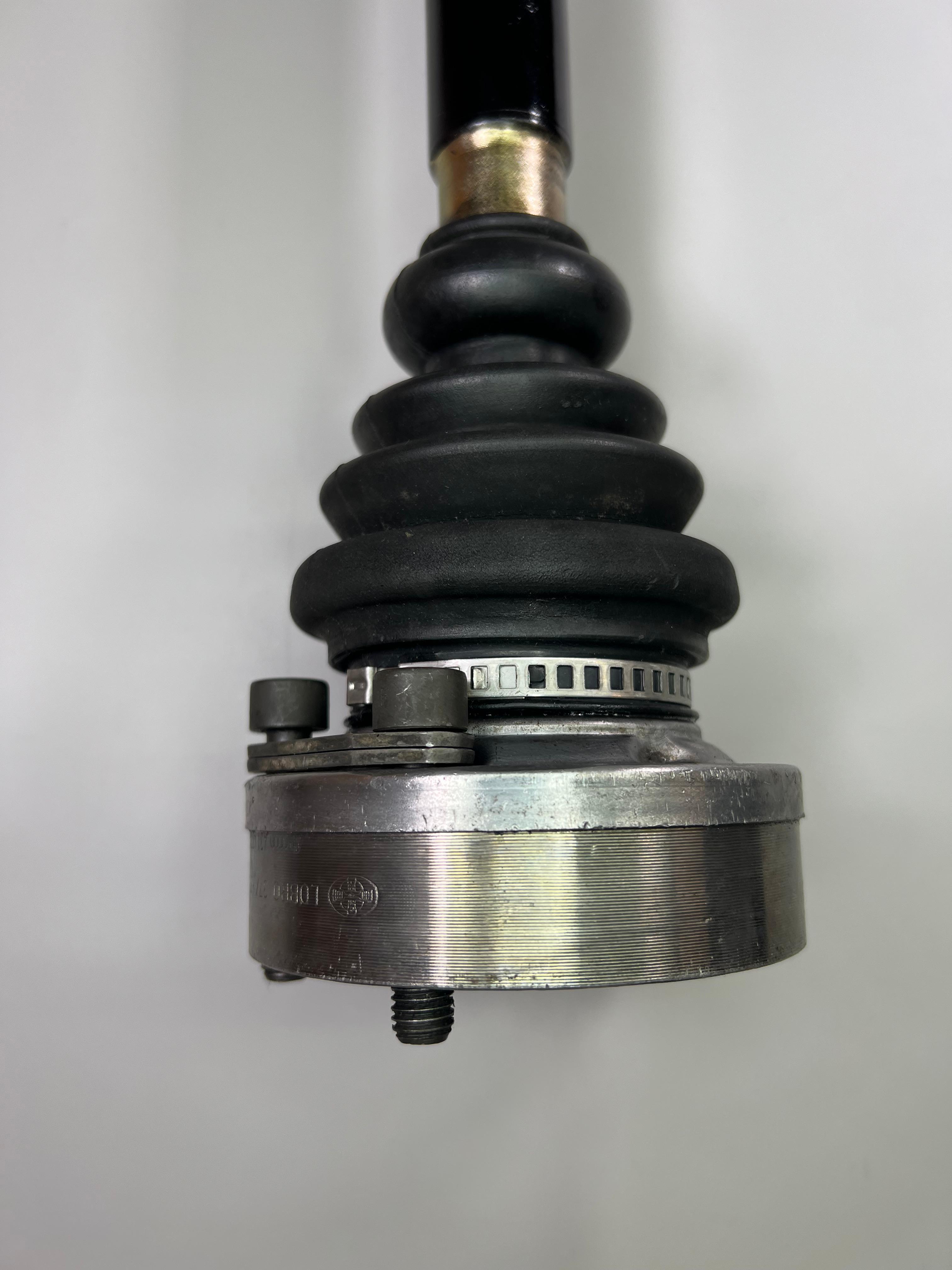 Antriebswelle kurz Golf 1 Vento Caddy Audi mit 020 oder 02A Getriebe