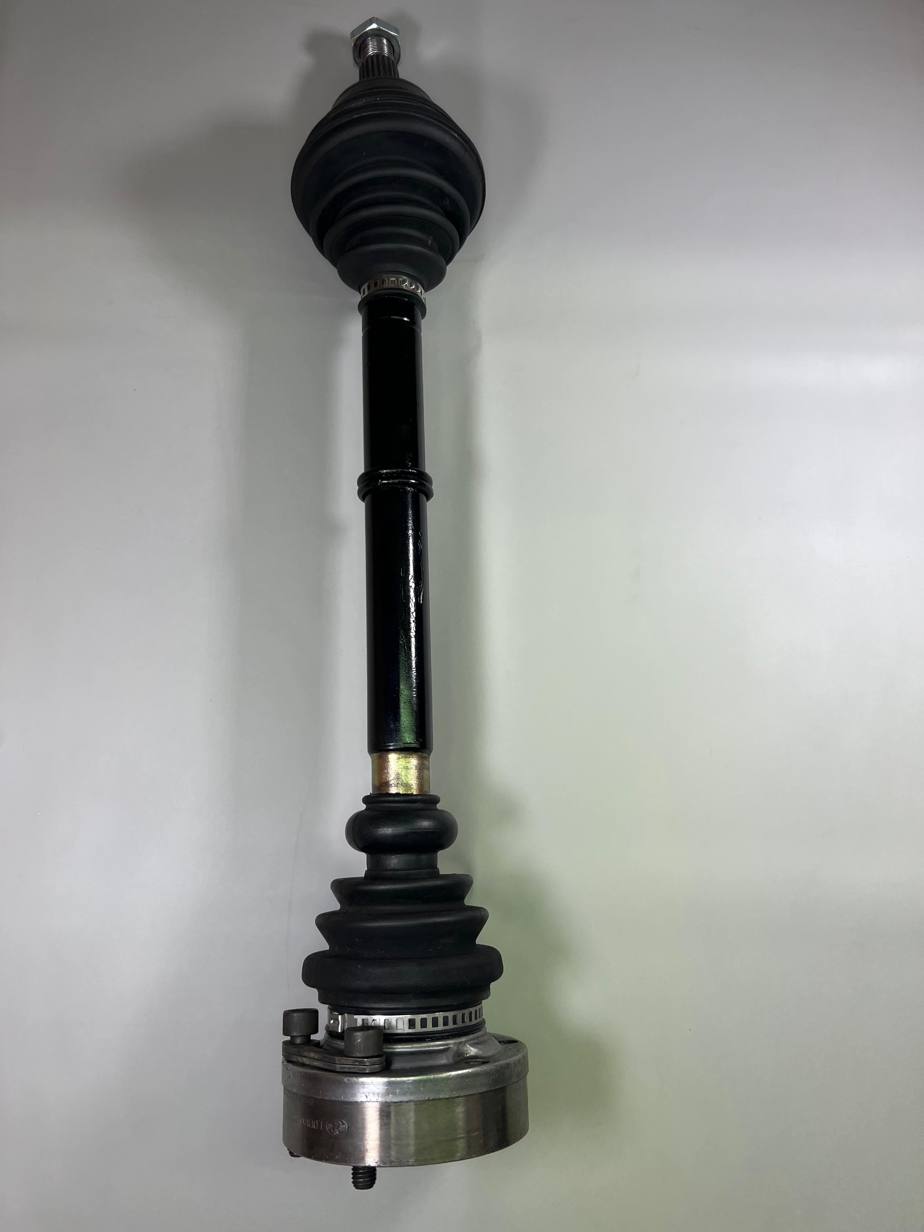 Antriebswelle kurz Golf 1 Vento Caddy Audi mit 020 oder 02A Getriebe