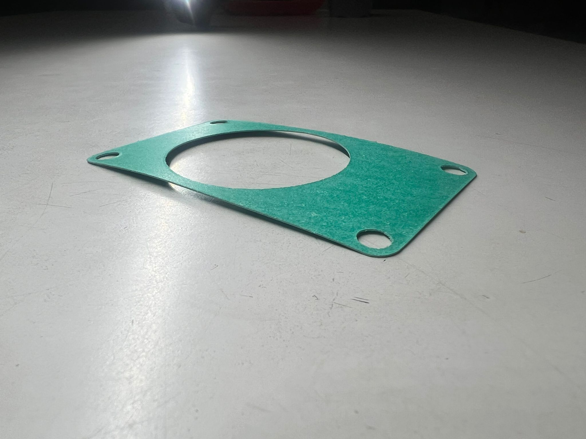 Dichtung zwischen der original Drosselklappe und dem Ansaugrohr Polo G40