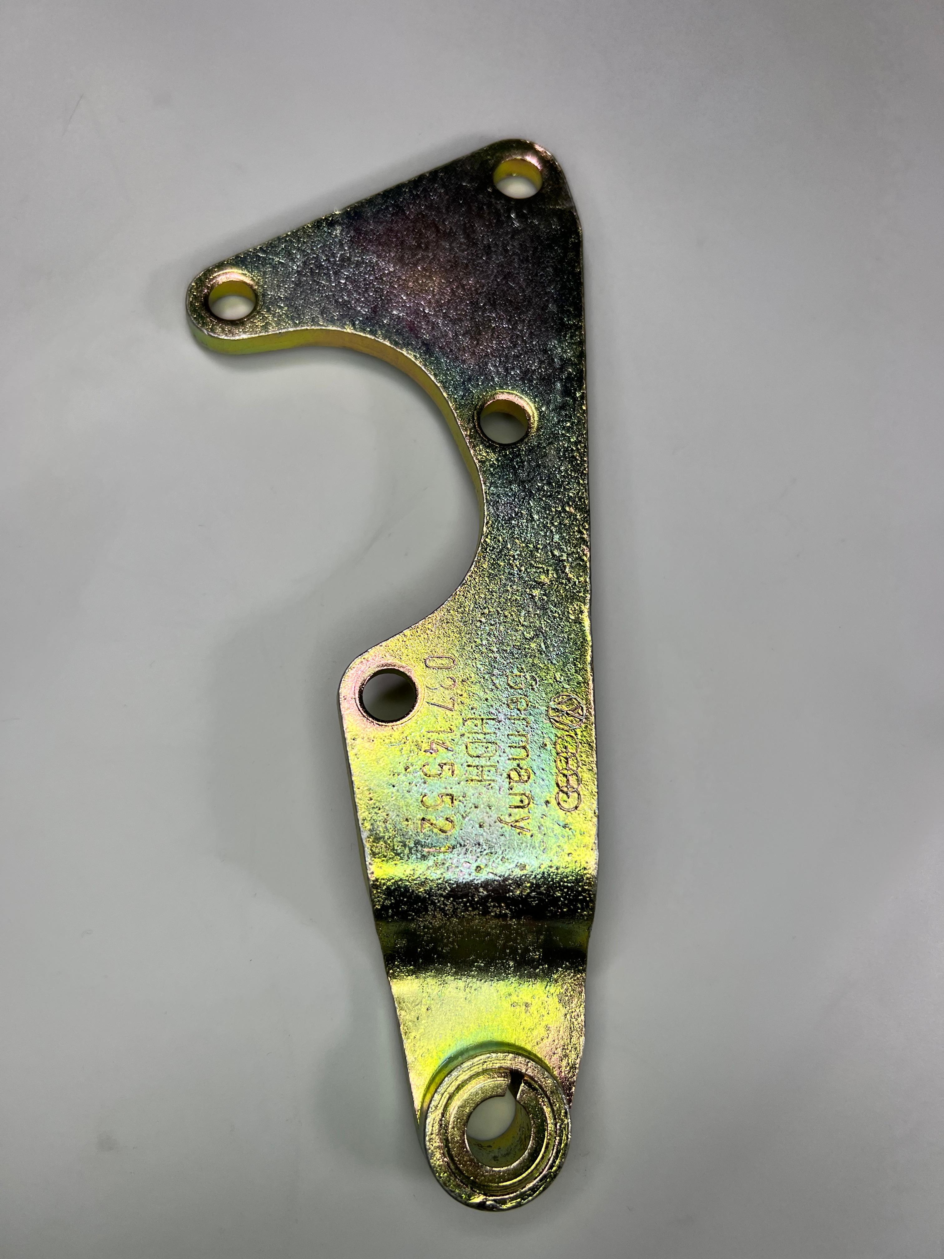 Halter für die Servopumpe Hydraulikpumpe G60 PG