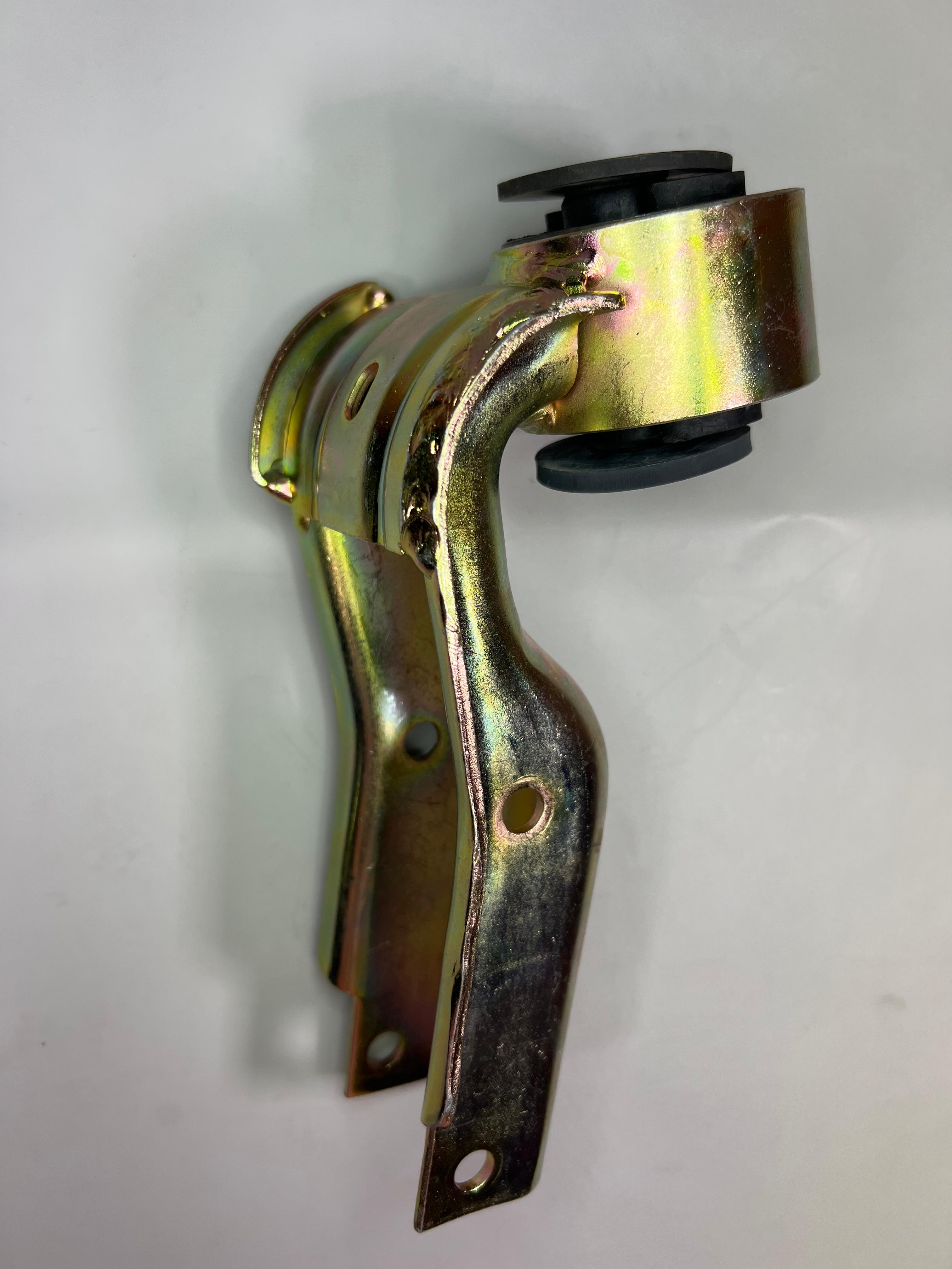 Getriebe Halter Golf 1 mit 5 Gang 020 Getriebe  original Teilenummer : 171 399 113 H