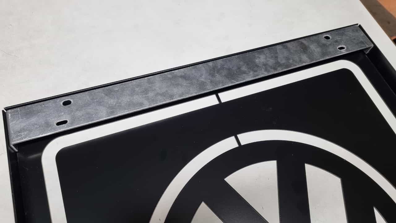 VW-Motorsport Limited Edition Wandschild aus Blech