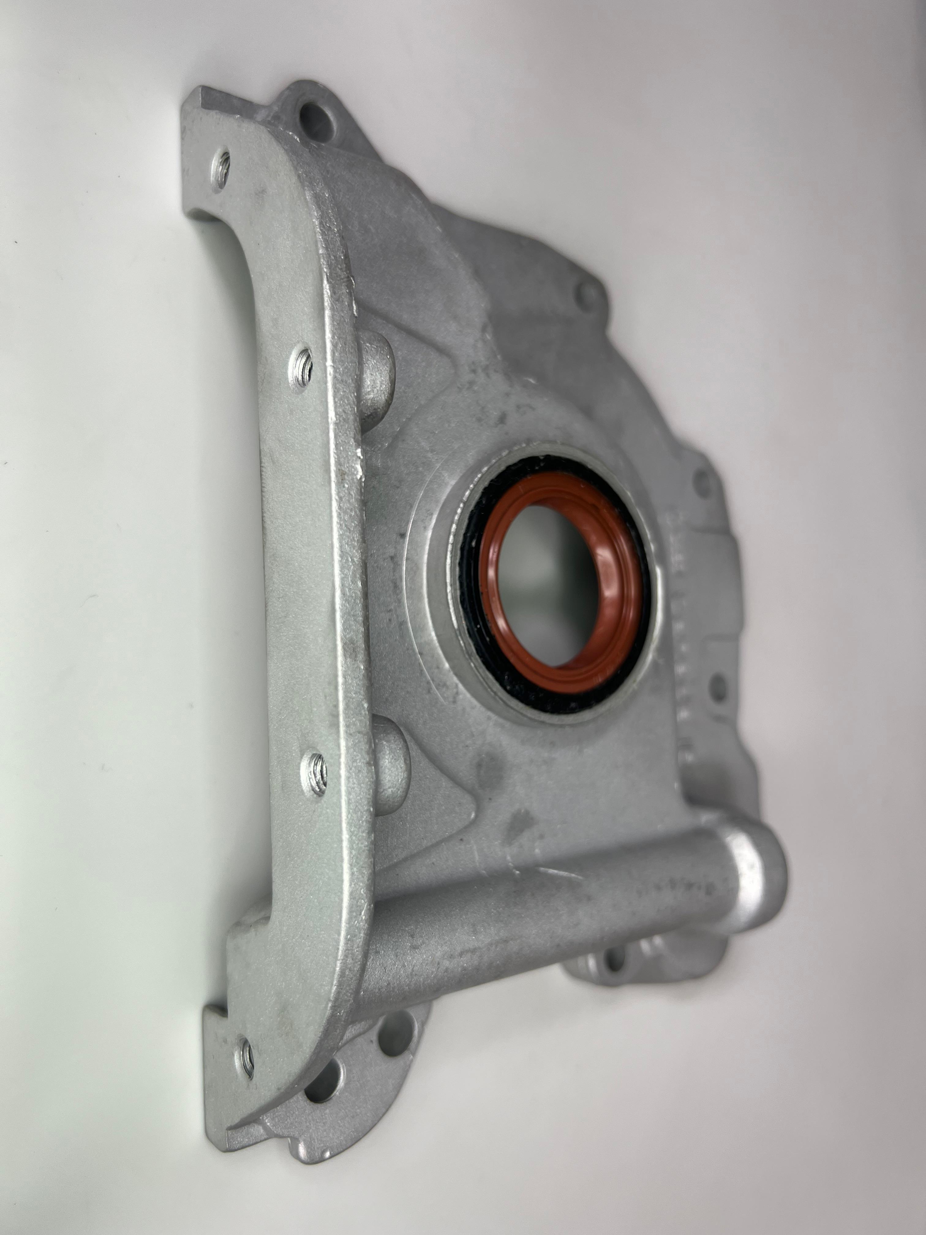 Ölpumpen Deckel Dichtflansch vorne Polo über der Ölpumpe von Baujahr 88 bis 94 original Teilenummer