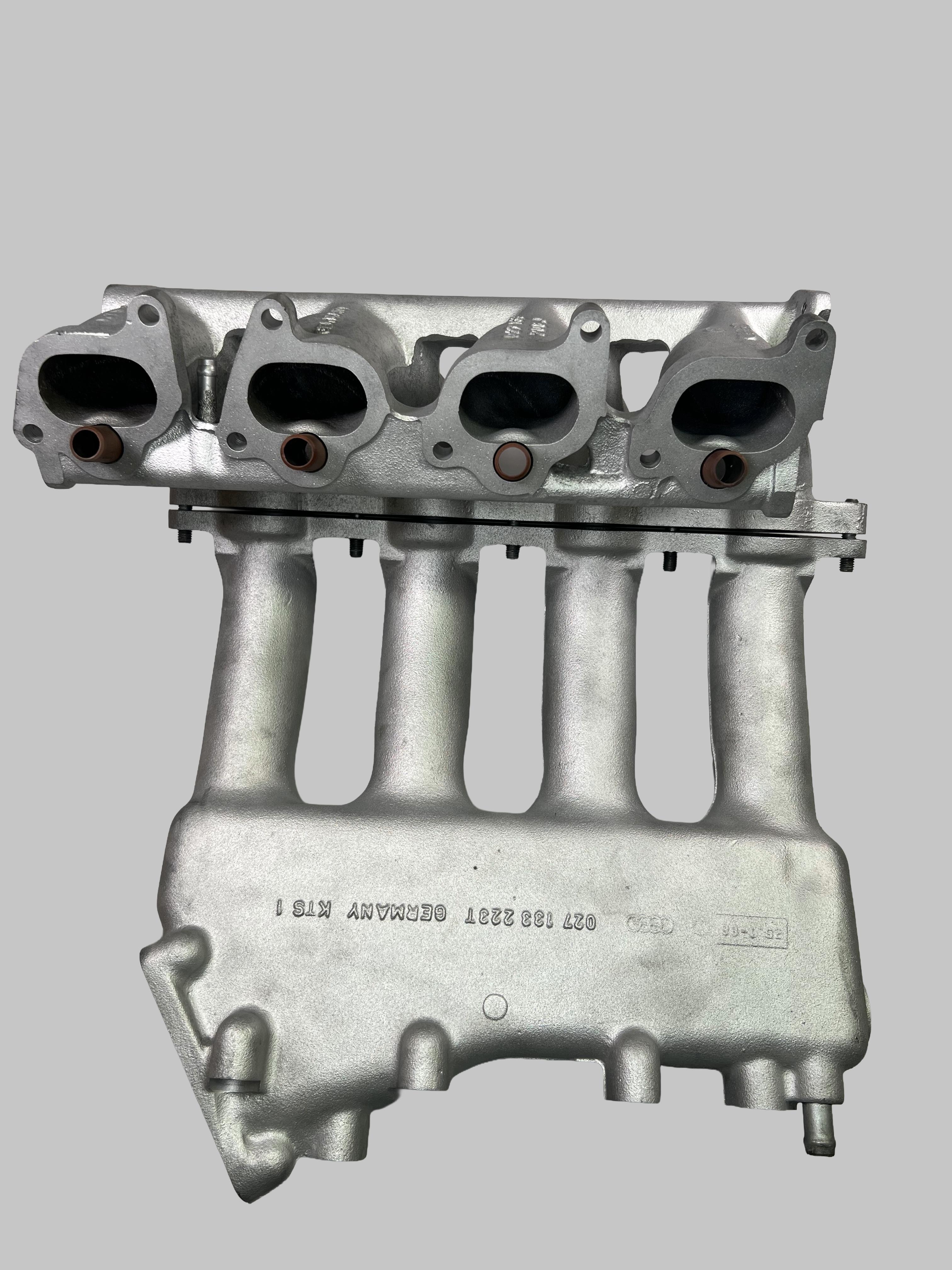 Ansaugrohr für die 16V Motoren K Jetronik mit der Teilenummer : 027 133 206 J und 027 133 223 T