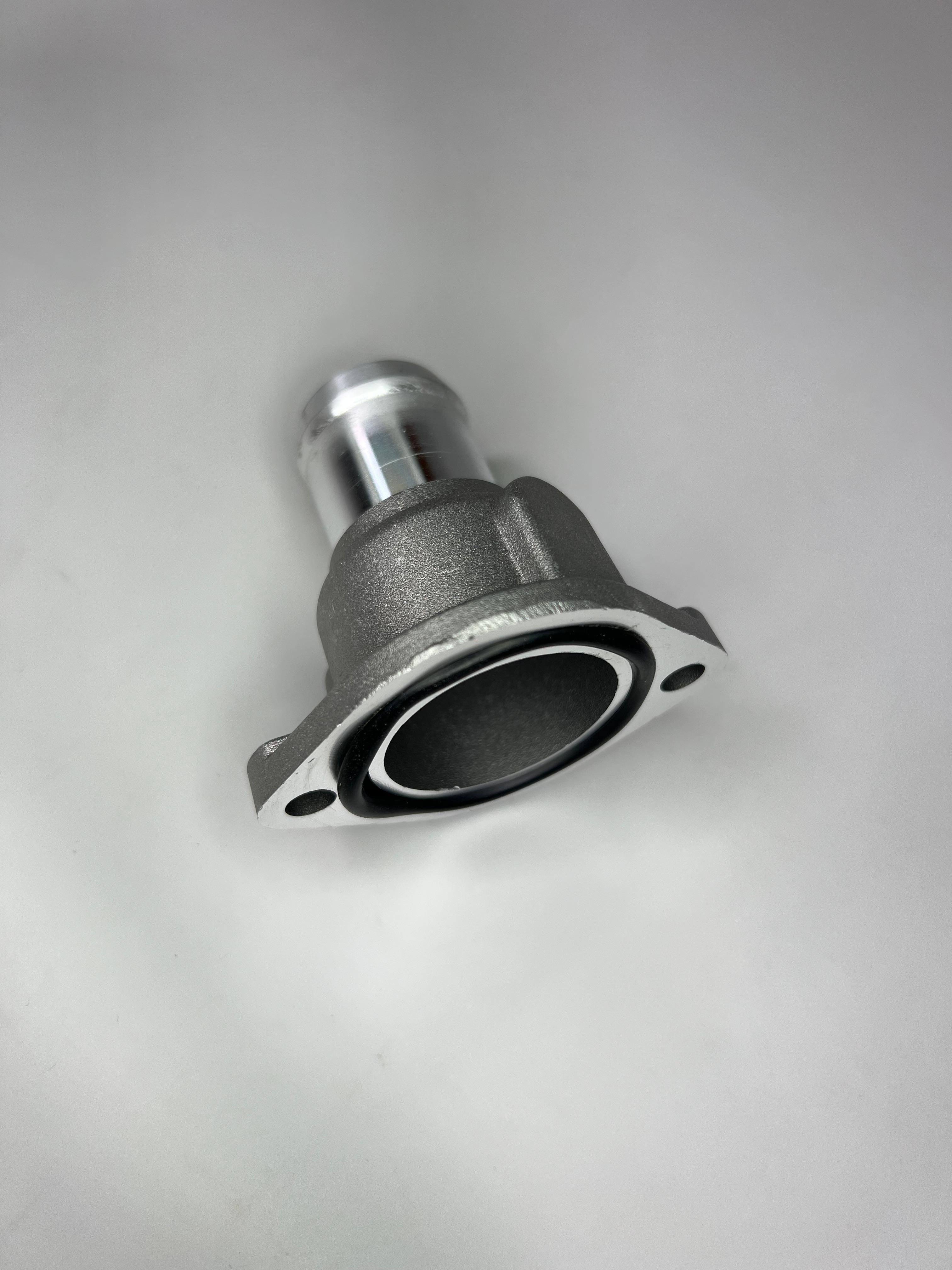 G60 Wasserflansch am Zylinderkopf links aus Aluminium Feinguss mit Dichtring