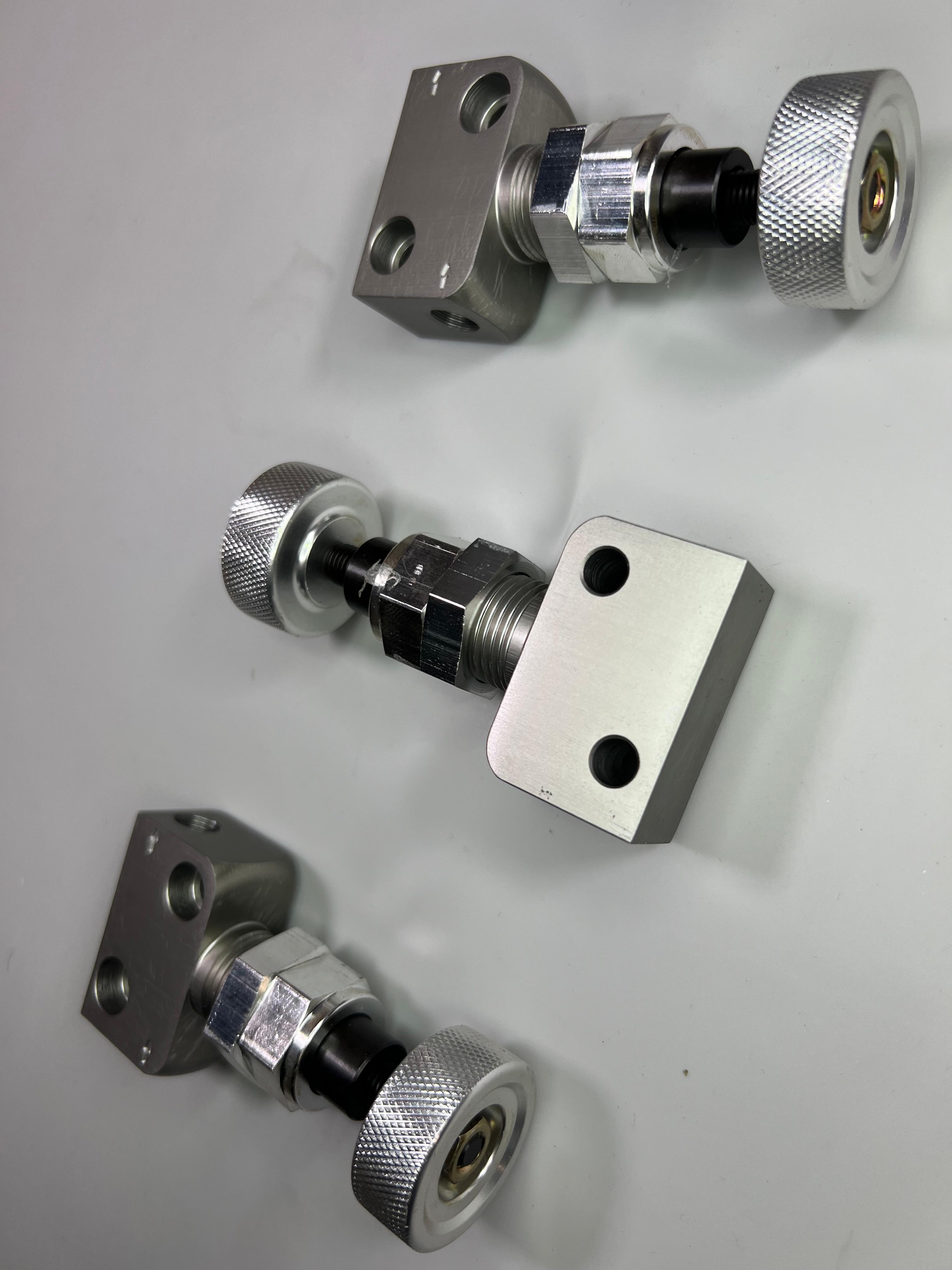 Bremskraftregler Einstellbares Ventile Ausführung mit Verstellschraube  M10x1,0 Gewindeanschluss