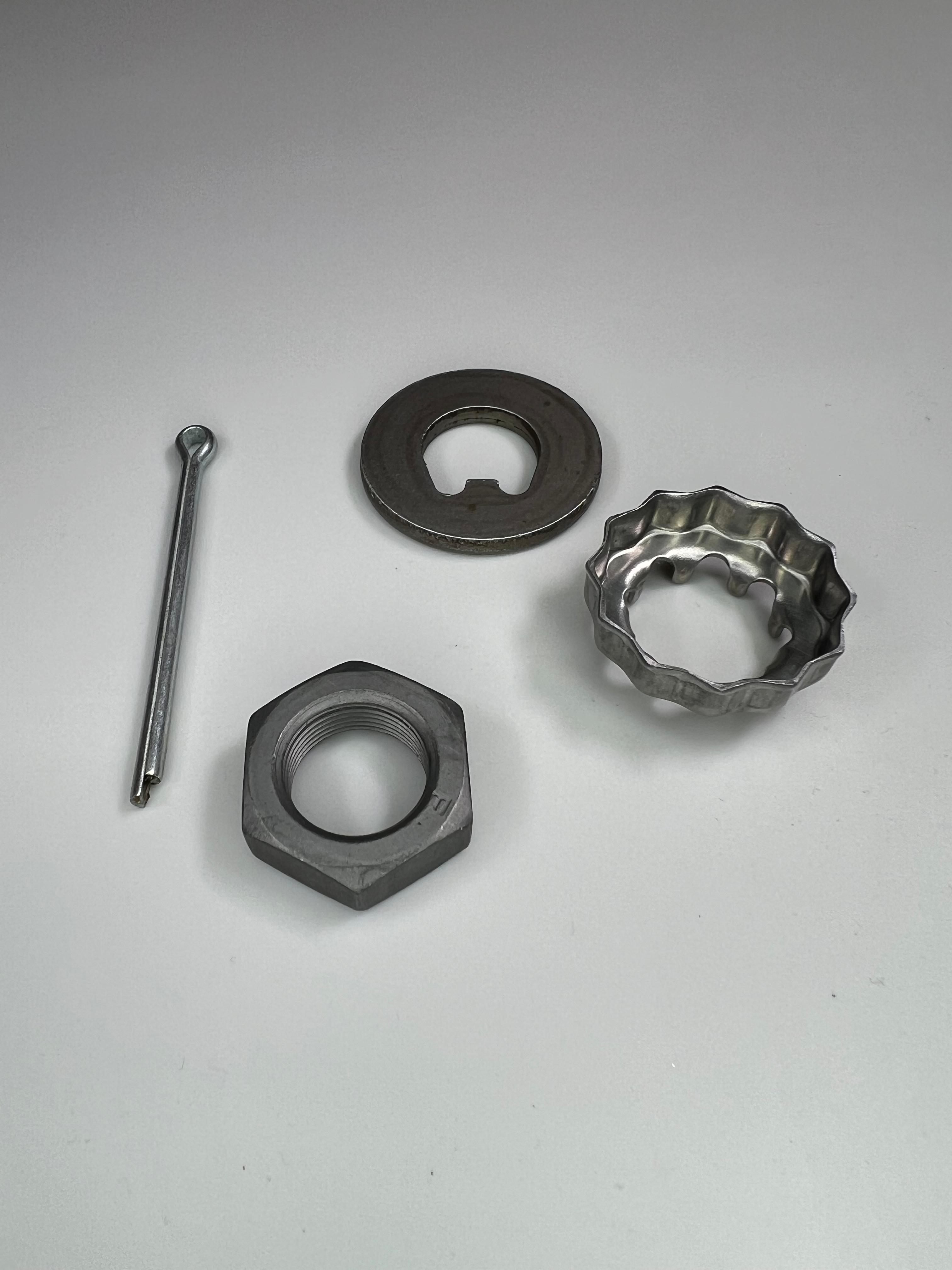 Radlagermutter mit Kronenmutter Einstellplatte Druckplatte und Splint für die Trommelbremse