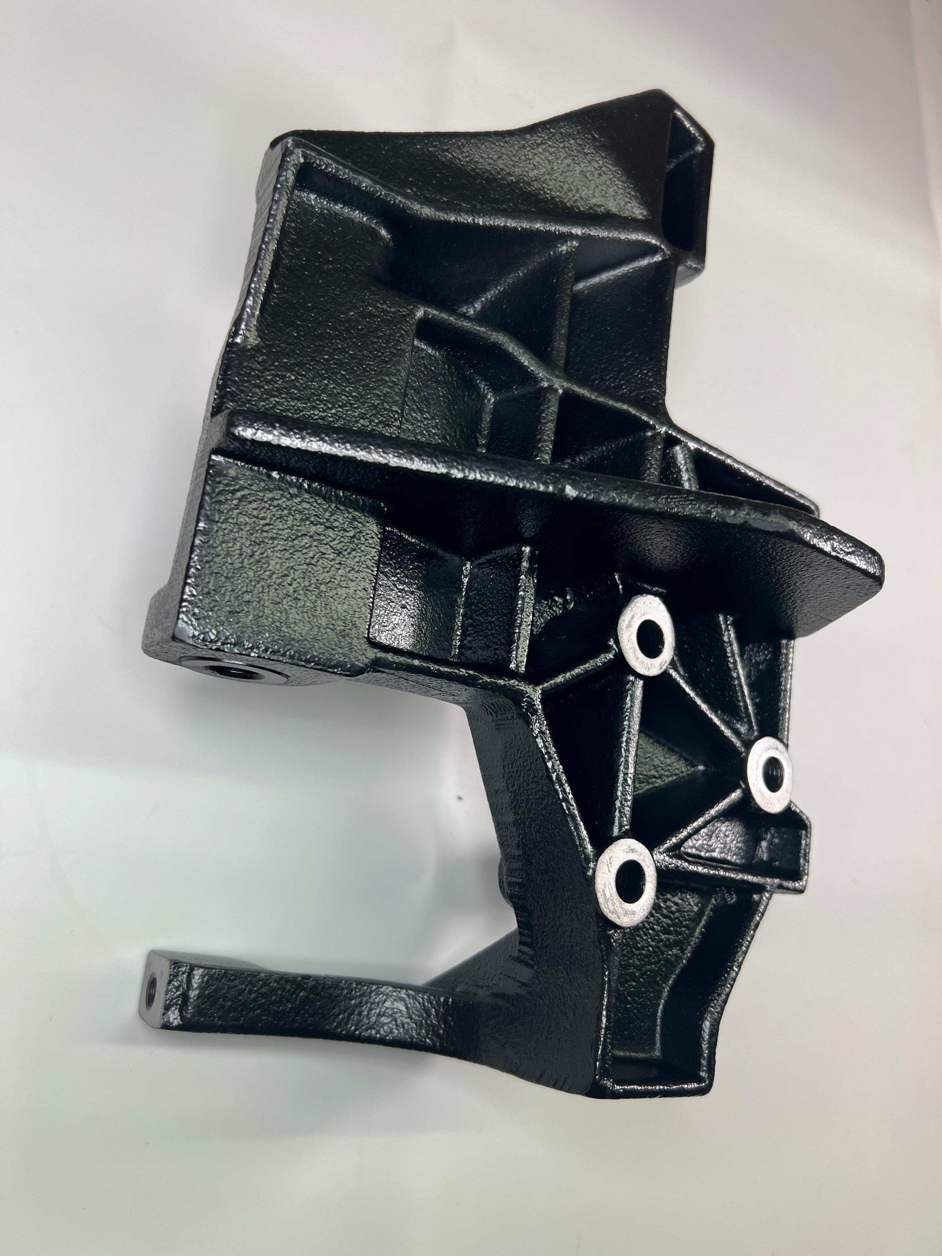 Halter für G40 oder G60 Lader im Polo G40 mit 3 Befestigungsschrauben