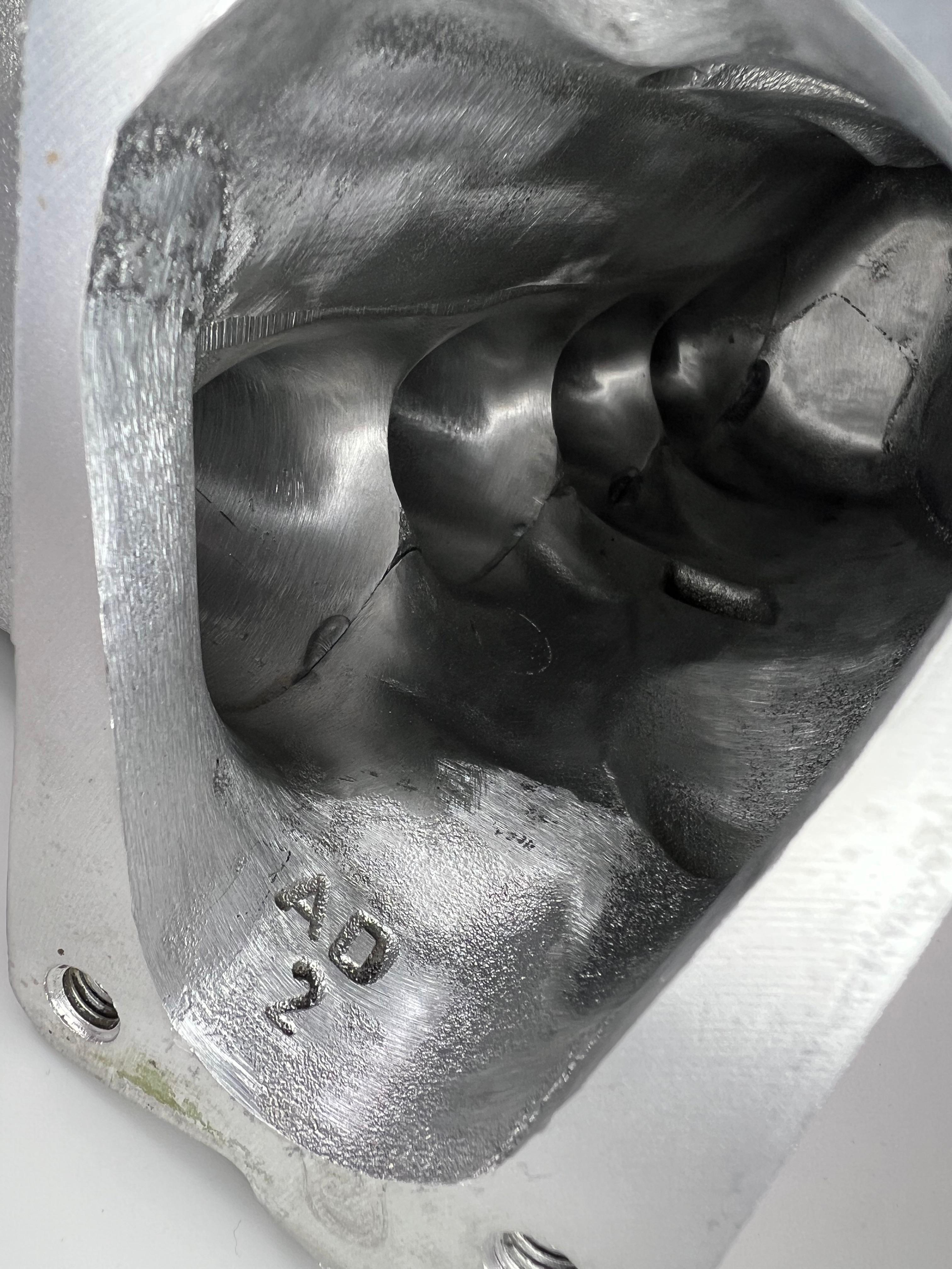 Ansaugrohr für die G60 Motoren geschnitten und mit Ansaugtrichtern bearbeitet