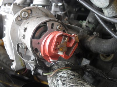 Verteilerfinger mit der Begrenzung bei 6900 Umin und für die Dicken Verteilerwelle : 14,5mm Durchmes