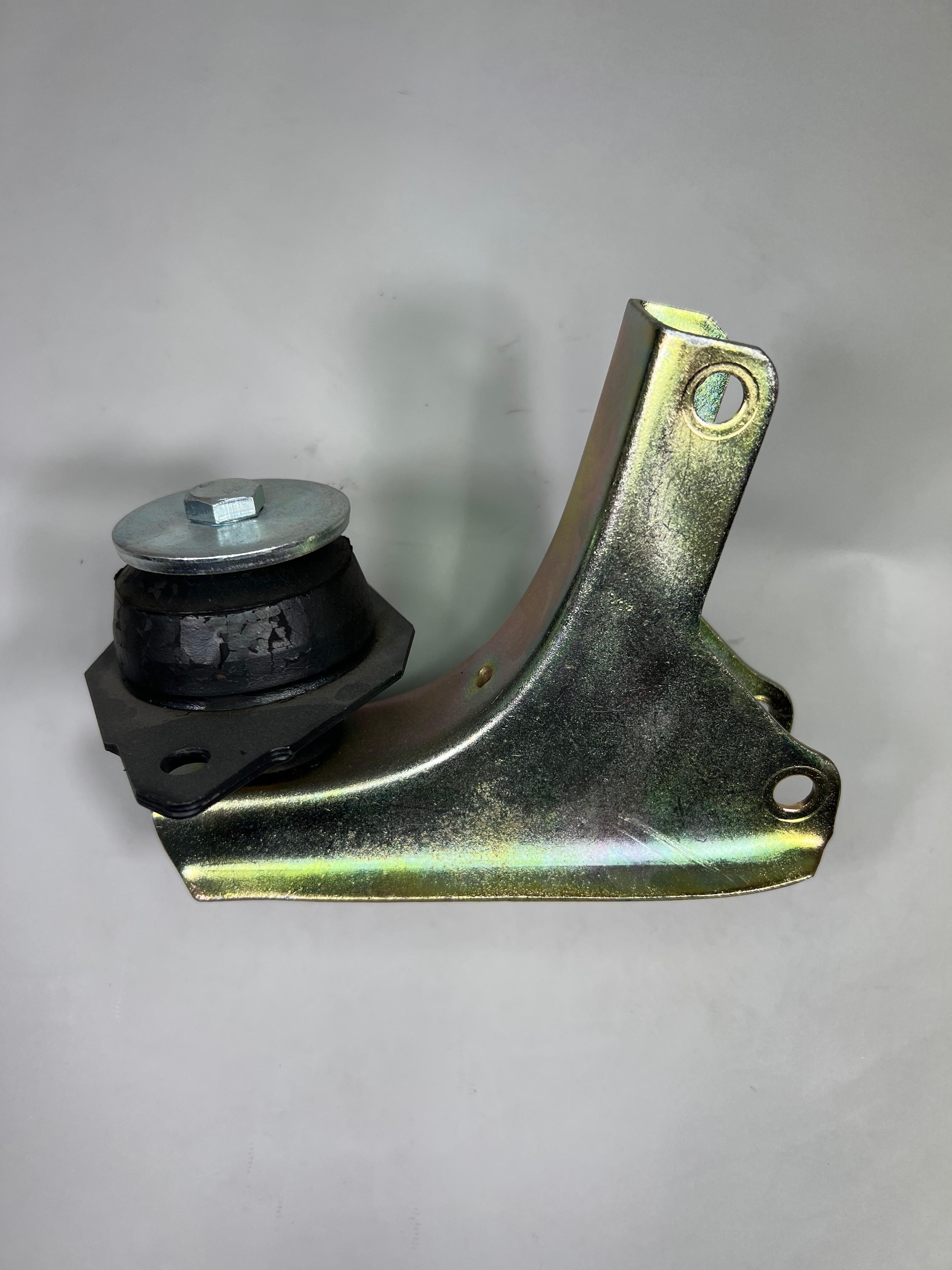 Gummi Metall Motorlager mit Halter hinten am Getriebe Polo G40