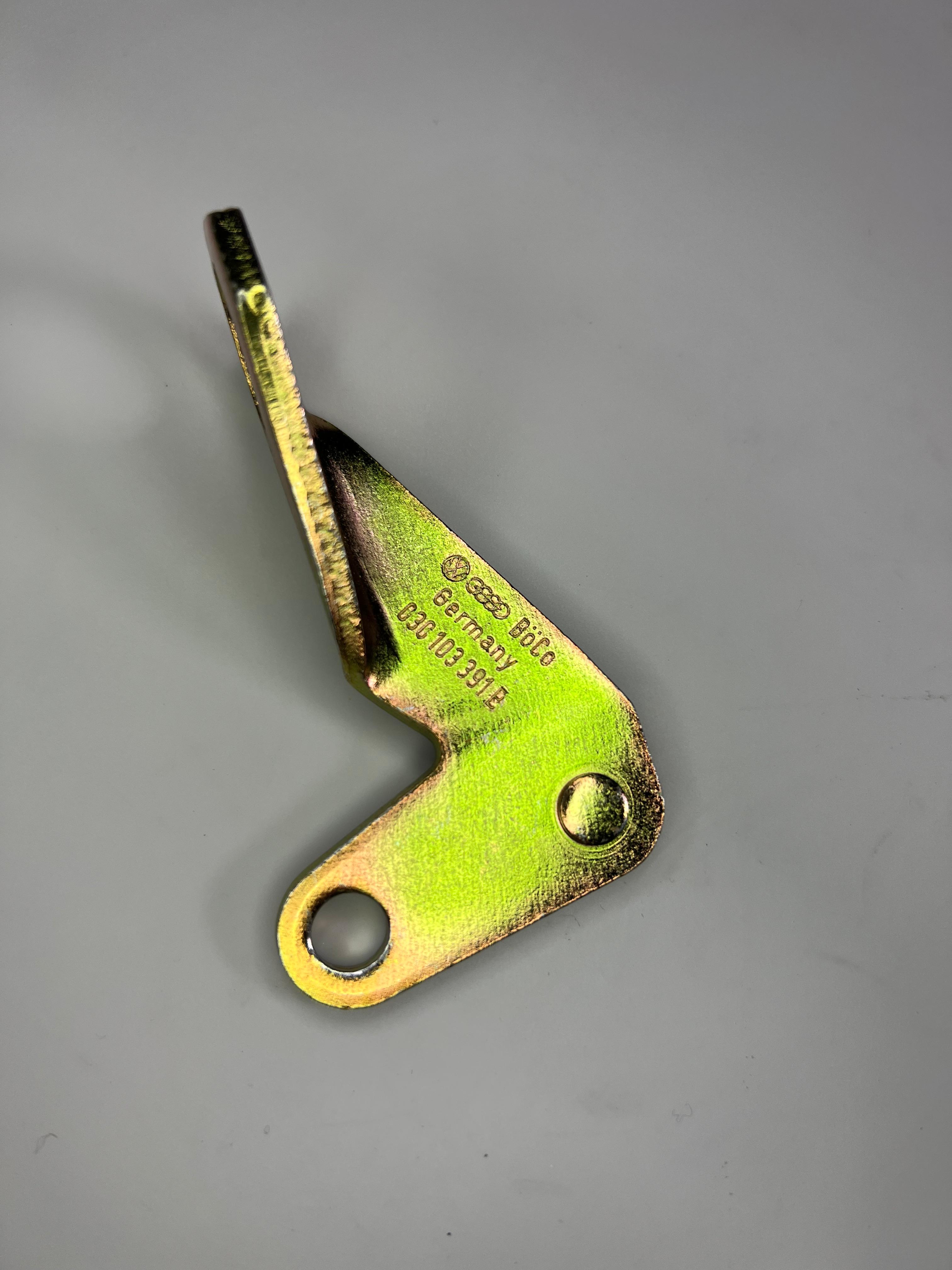 Halter am Polo Hydrostößel Zylinderkopf   Original Nummer : 030 103 391 B