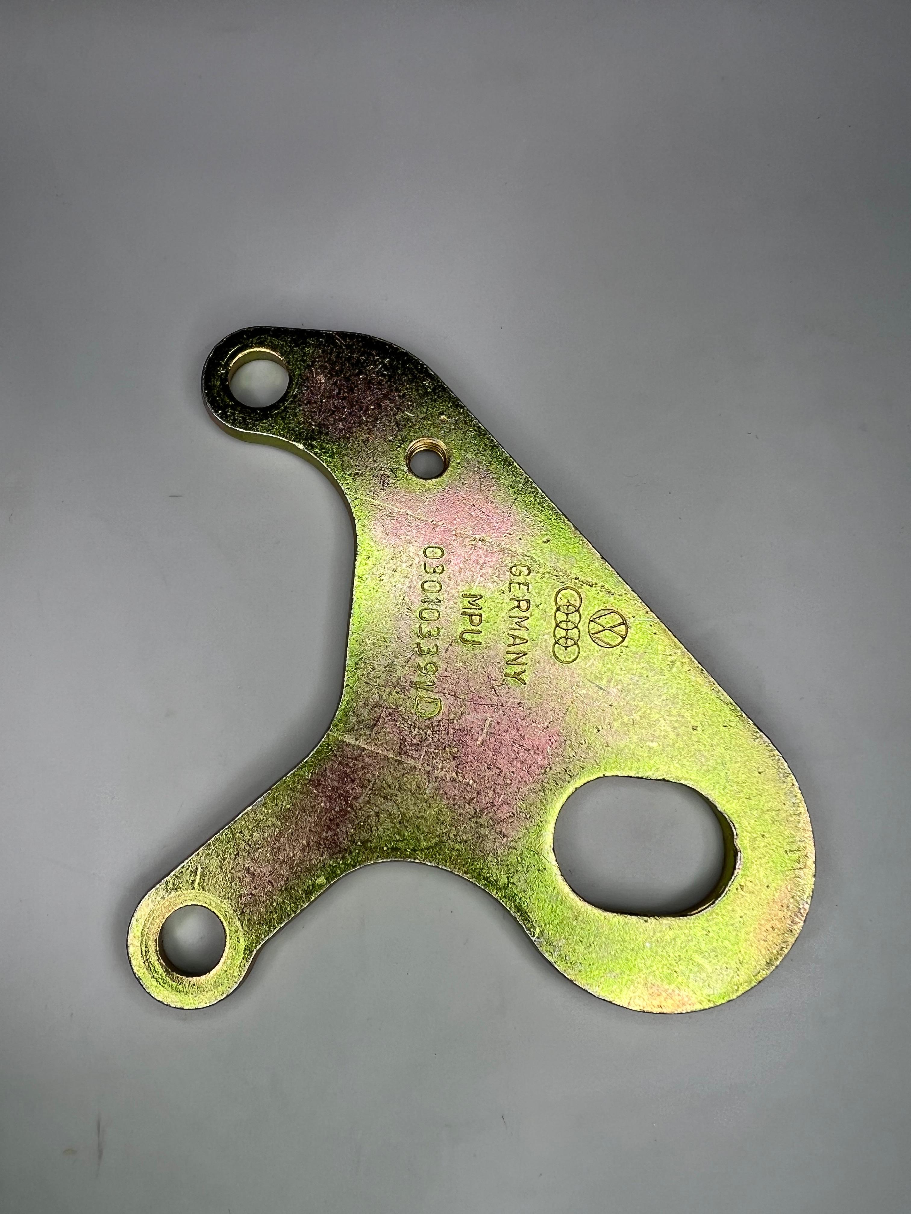 Halter am Polo Hydrostößel Zylinderkopf   Original Nummer : 030 103 391 D