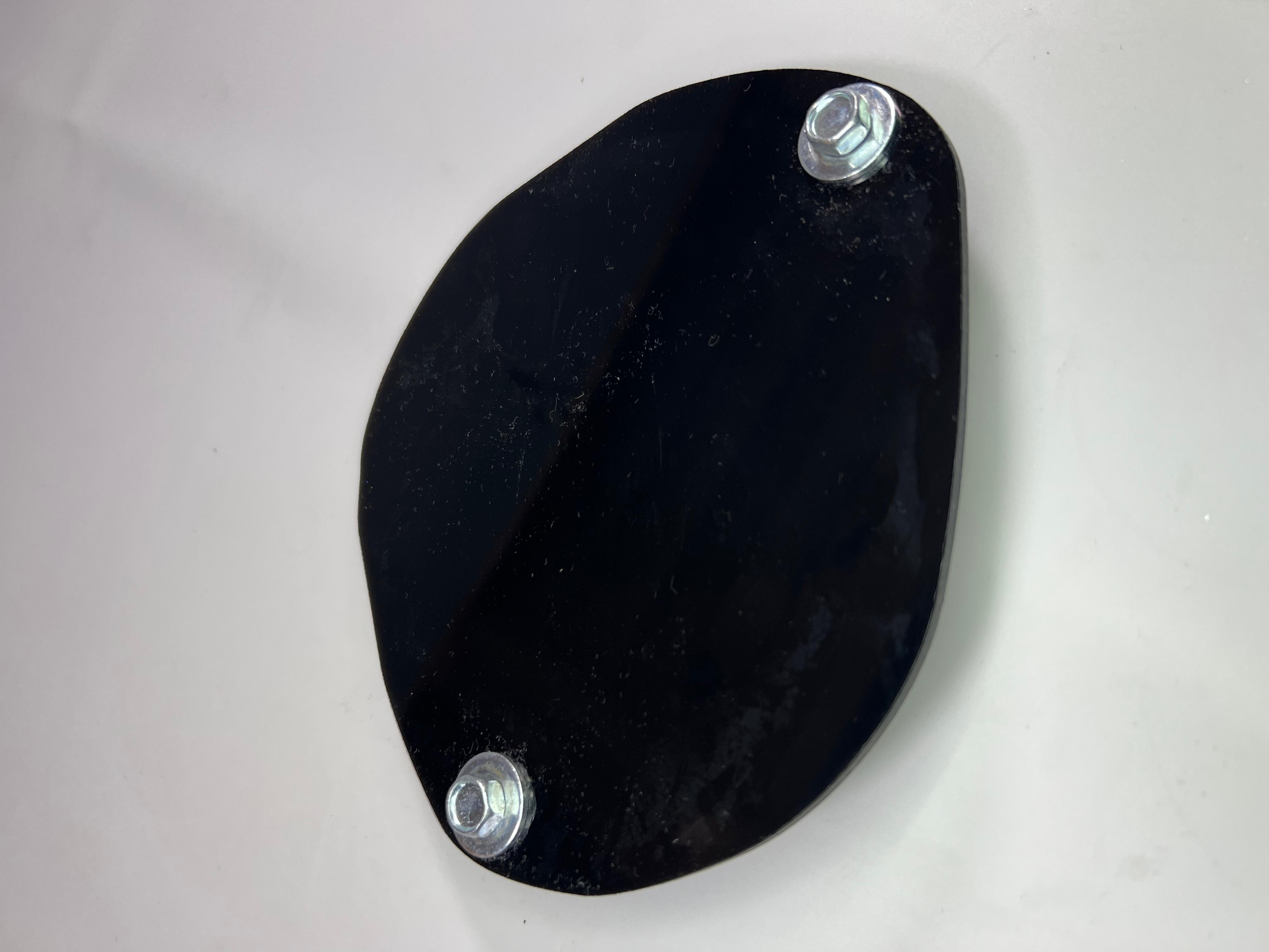 Abdeckplatte aus Kuststoff für das Loch in der Karosserie für den Aktivkohlefilter Behälter Farbe Sc