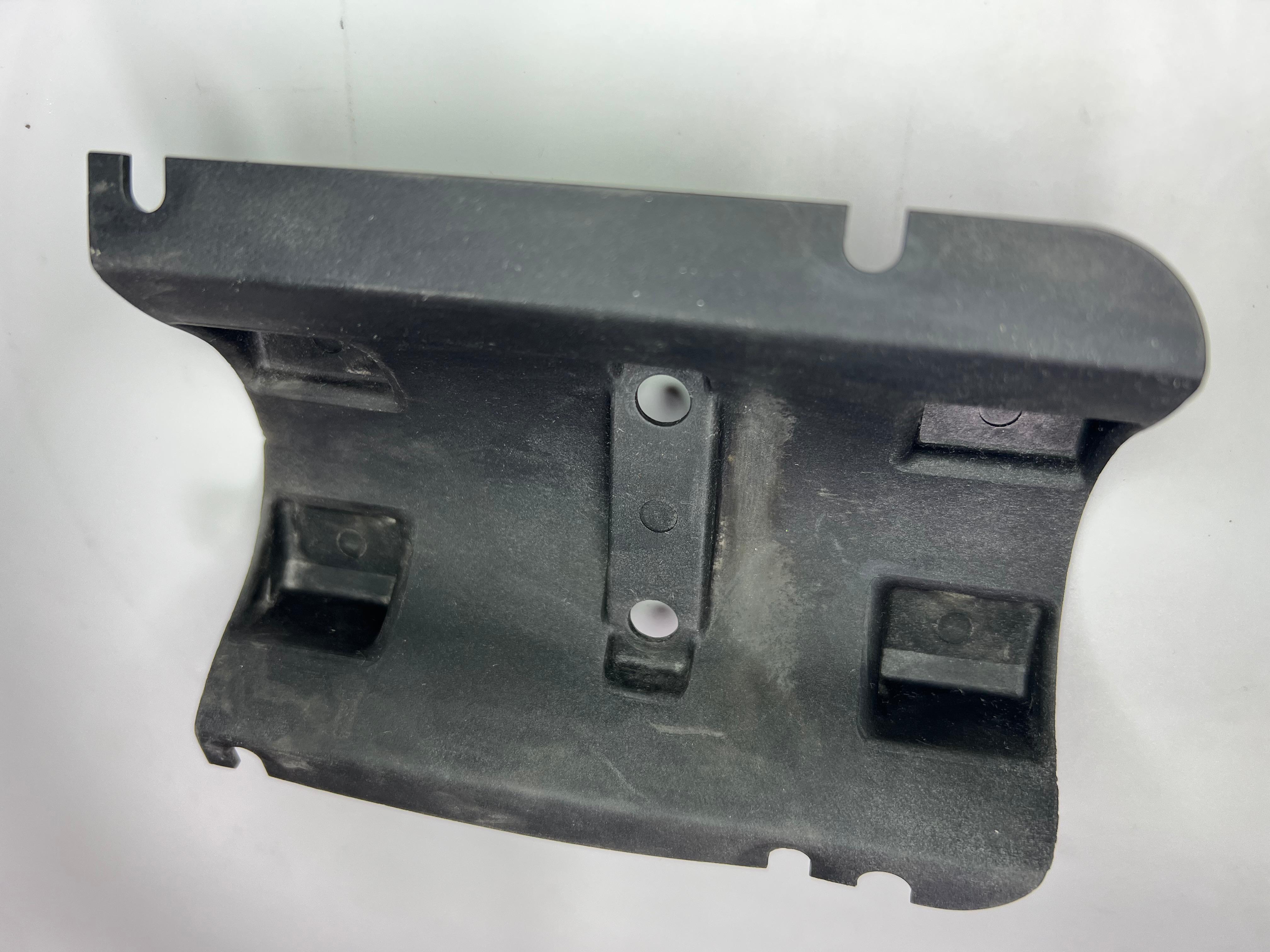 Ölabweiser unter dem Ventildeckel  für G40 Motoren original Teilenummer : 030 103 478 B
