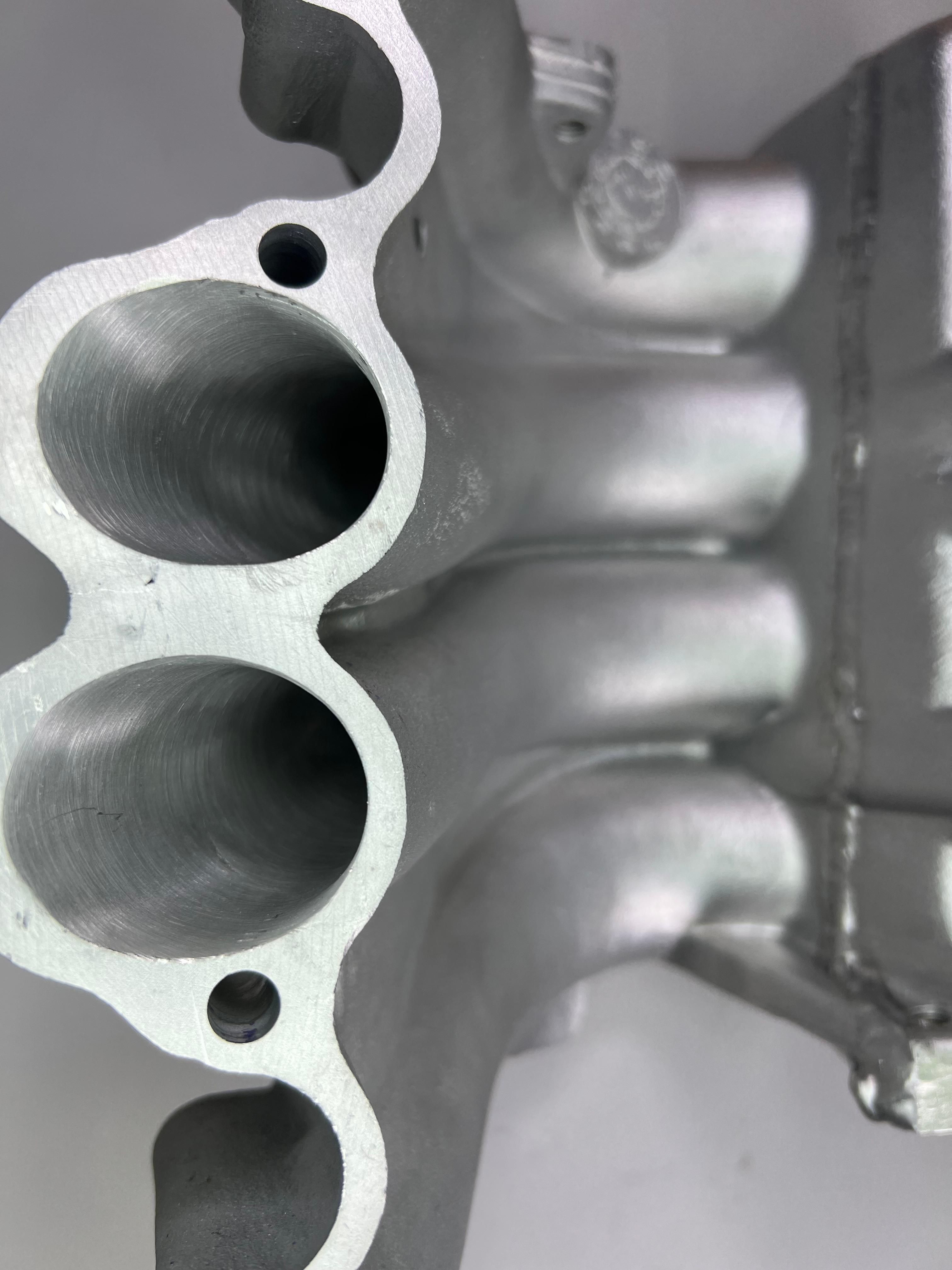 Ansaugrohr für die G60 Motoren geschnitten und mit Ansaugtrichtern bearbeitet