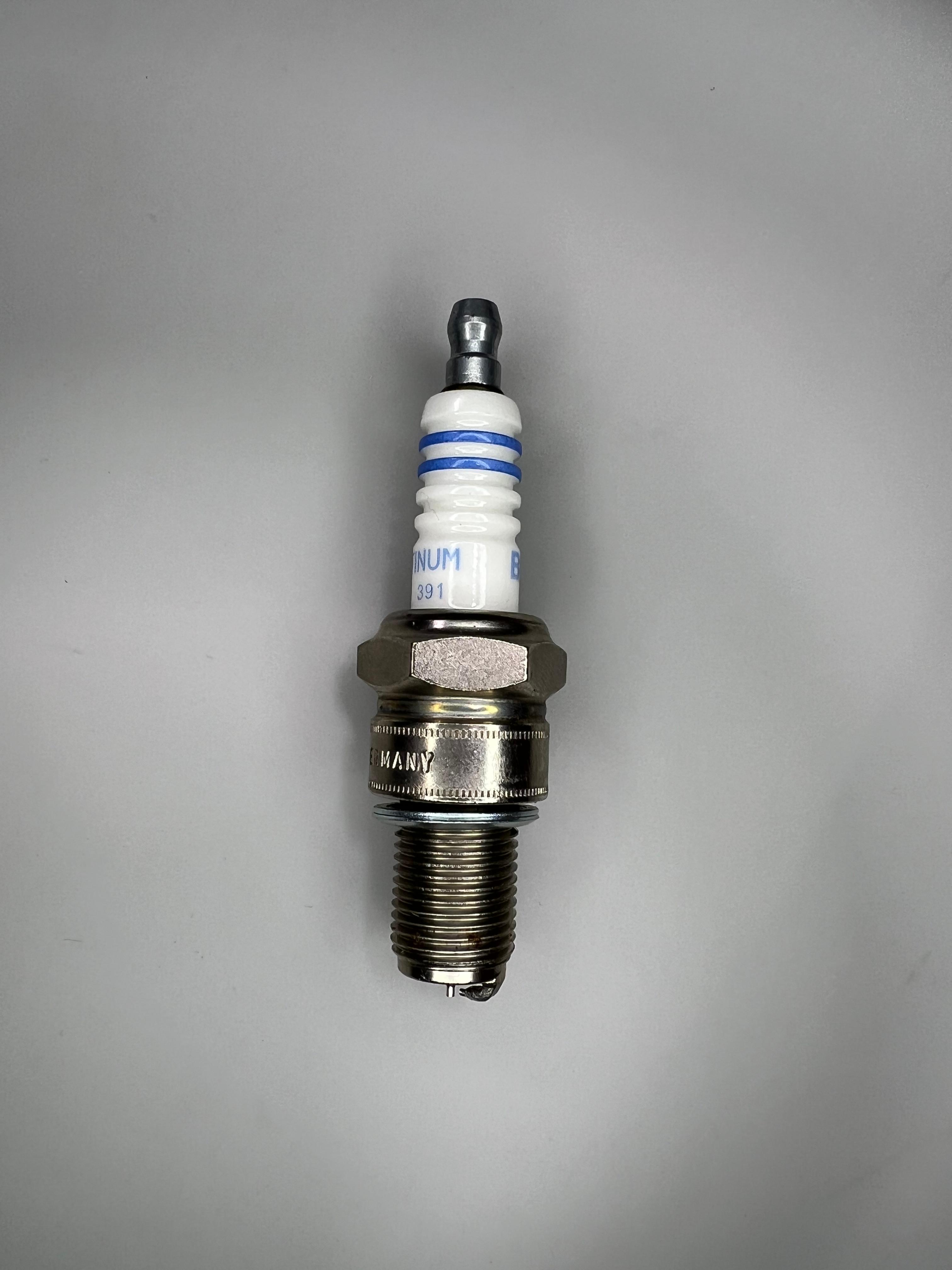 Motorsport Zündkerzen für Polo G40 bis 2bar Ladedruck W4DP0 von Röttele Racing