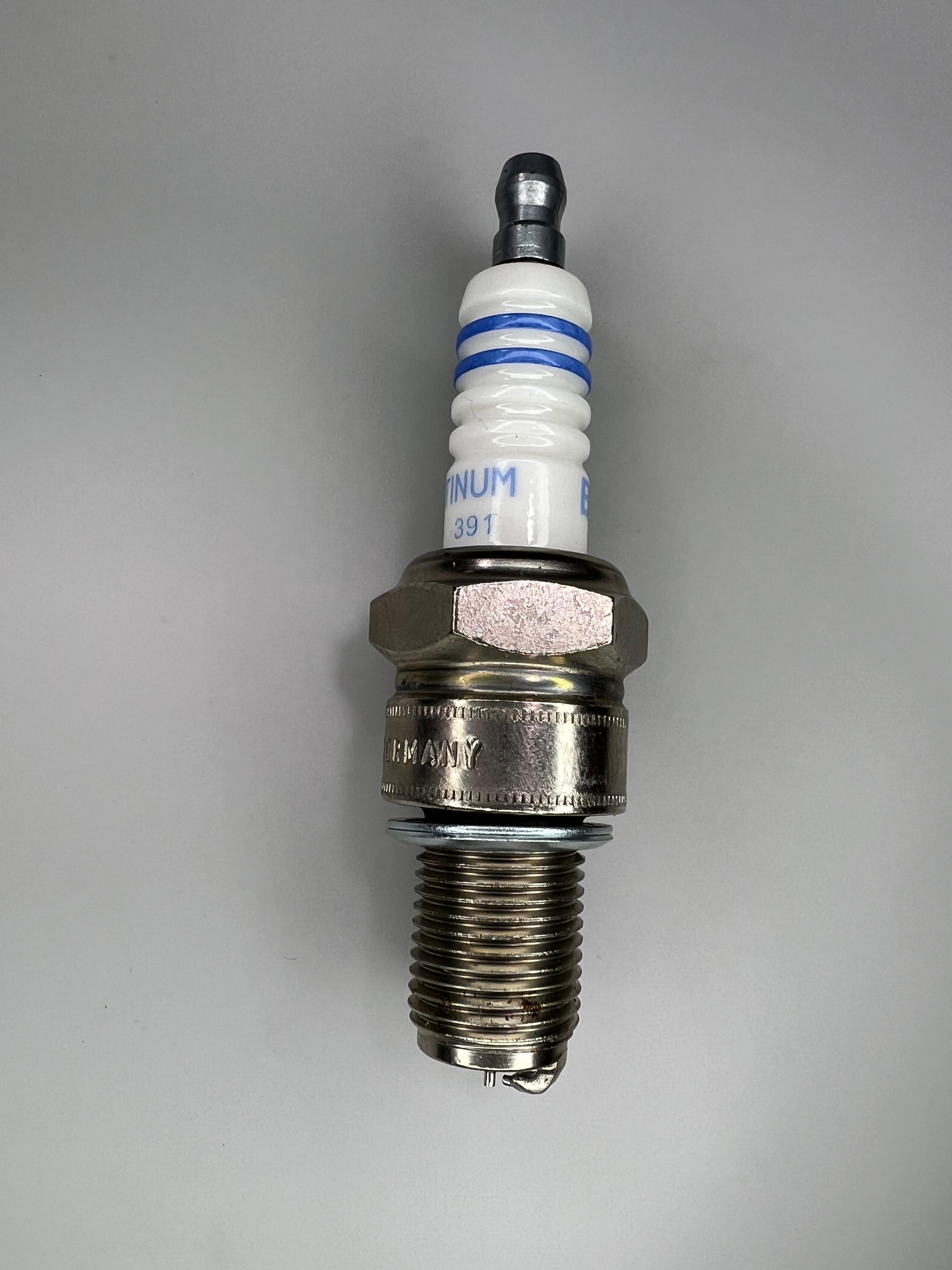 Motorsport Zündkerzen für Polo G40 bis 2bar Ladedruck W4DP0 von Röttele Racing