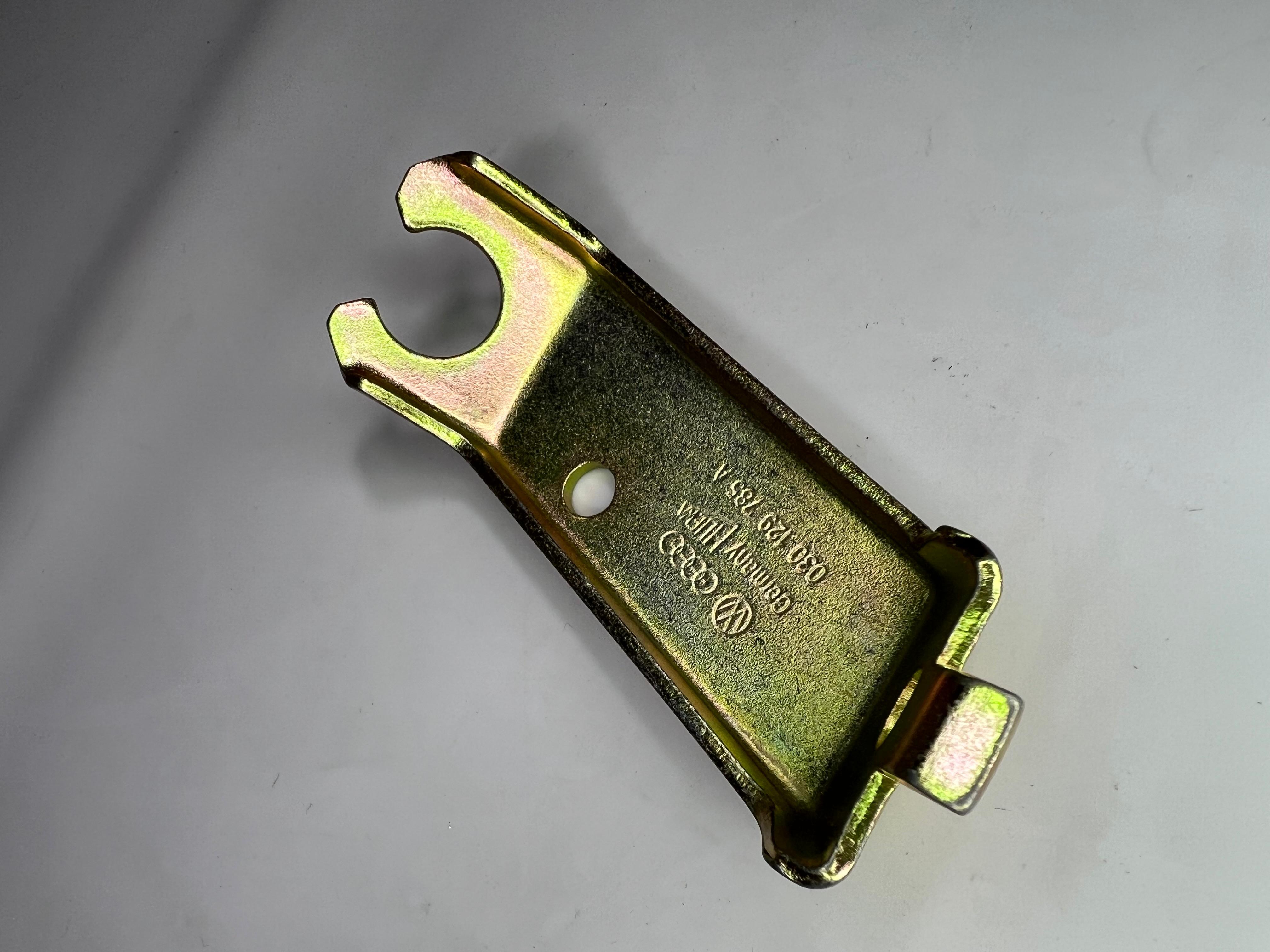 Gegenhalter für den Gaszug für Polo 86 und 86c 2F kurz