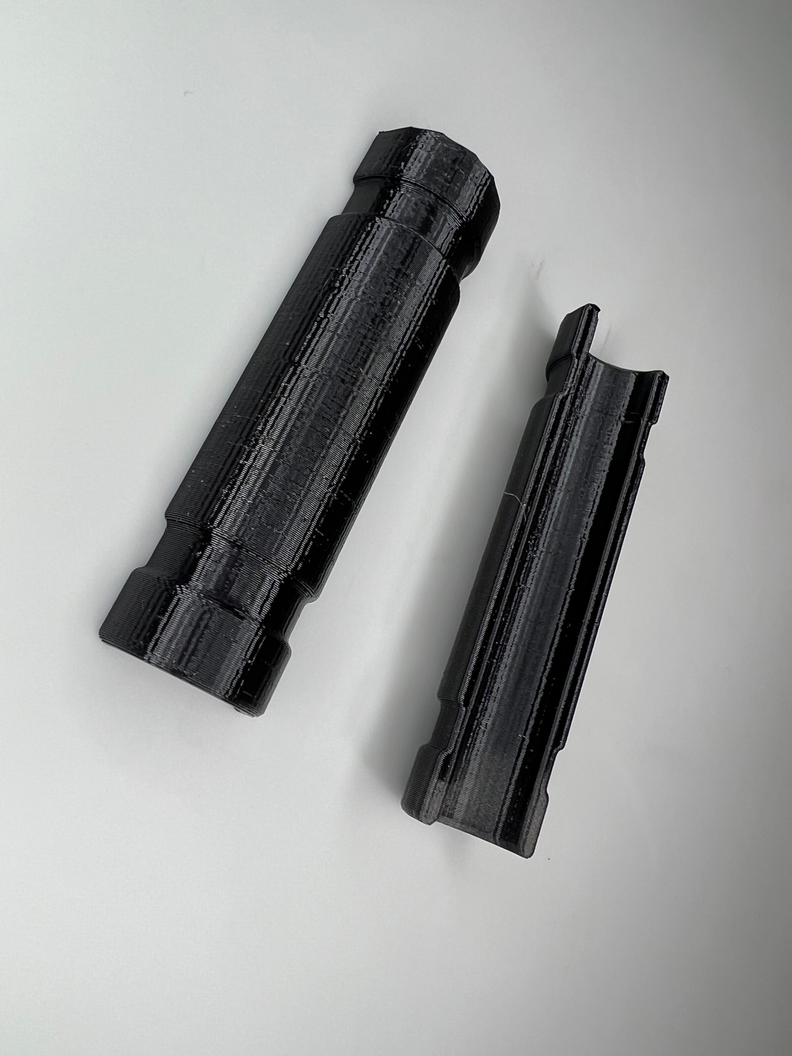 Schutzhülle für den Kraftstoffschlauch in 8 mm Durchmesser