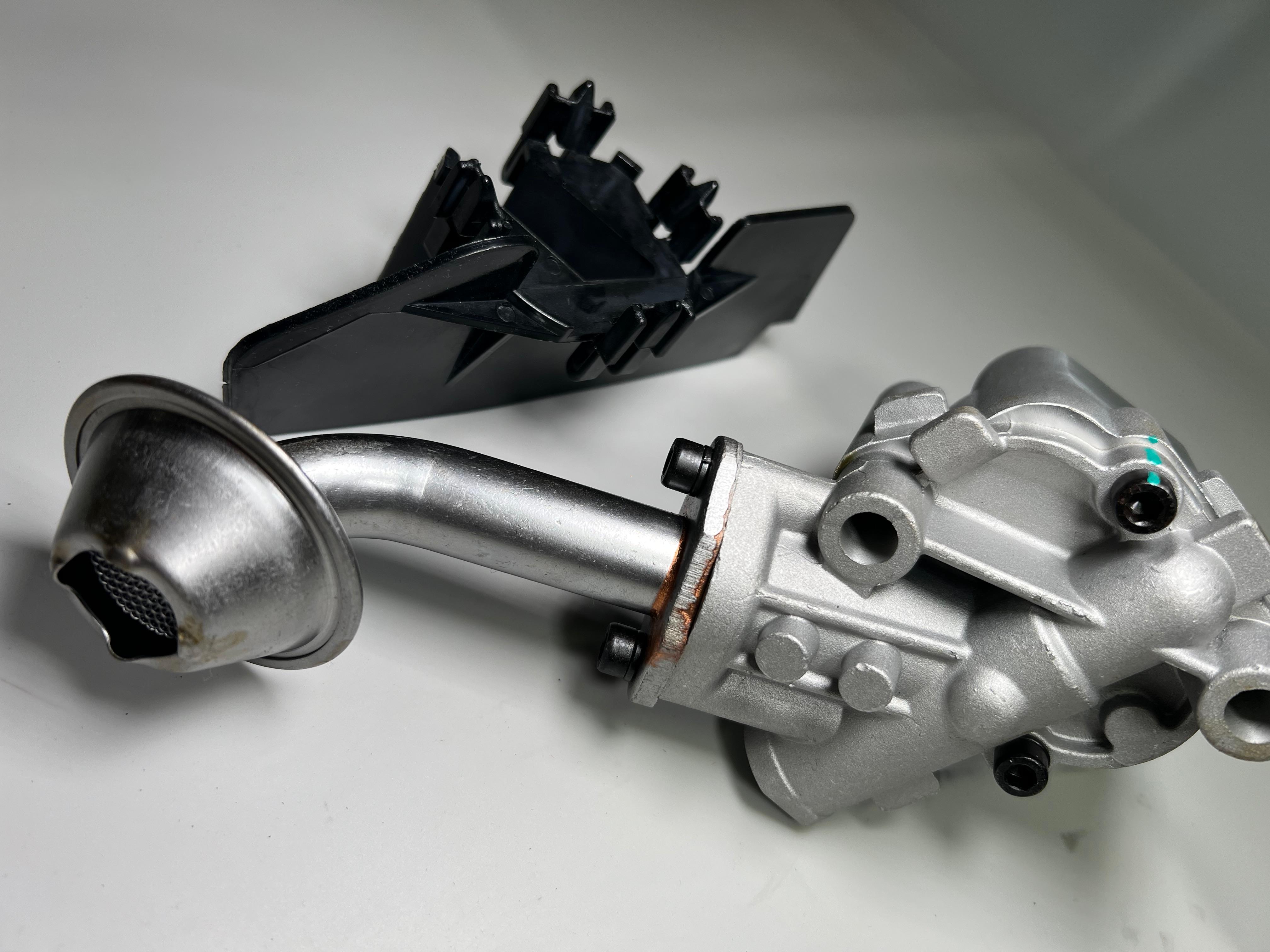 Ölpumpe für die 16V Motoren  KR, PL, CK, CR mit 36mm Zahnrad  original Teilenummer: 027 115 105 C