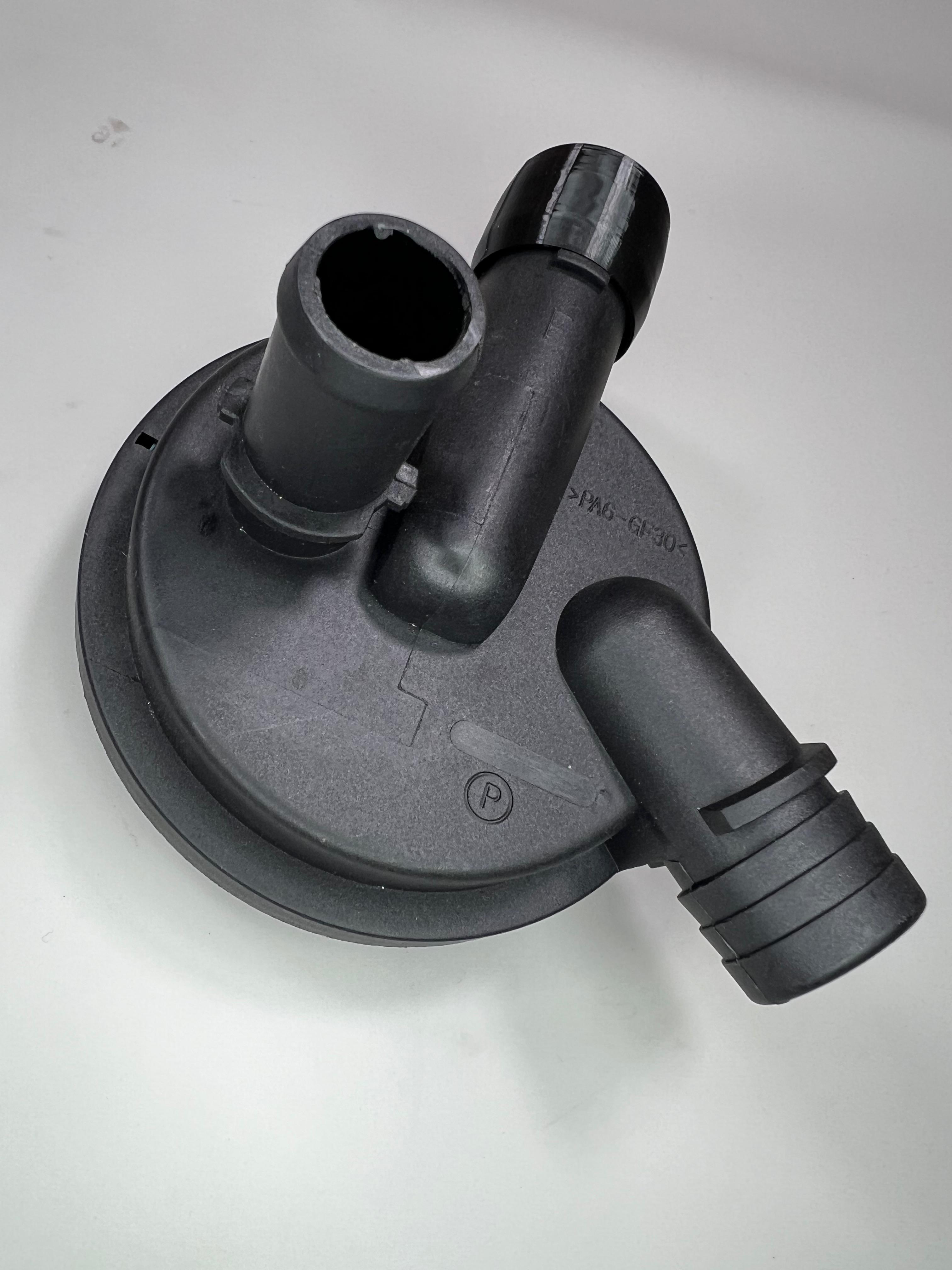Kurbelgehäuseentlüftung G60 am Ventildeckel Druckventil