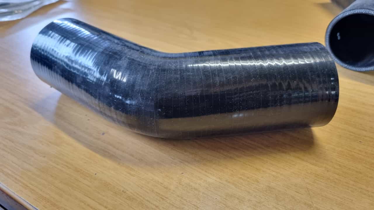 45° Ladedruckschlauch aus Silikon 60 mm
