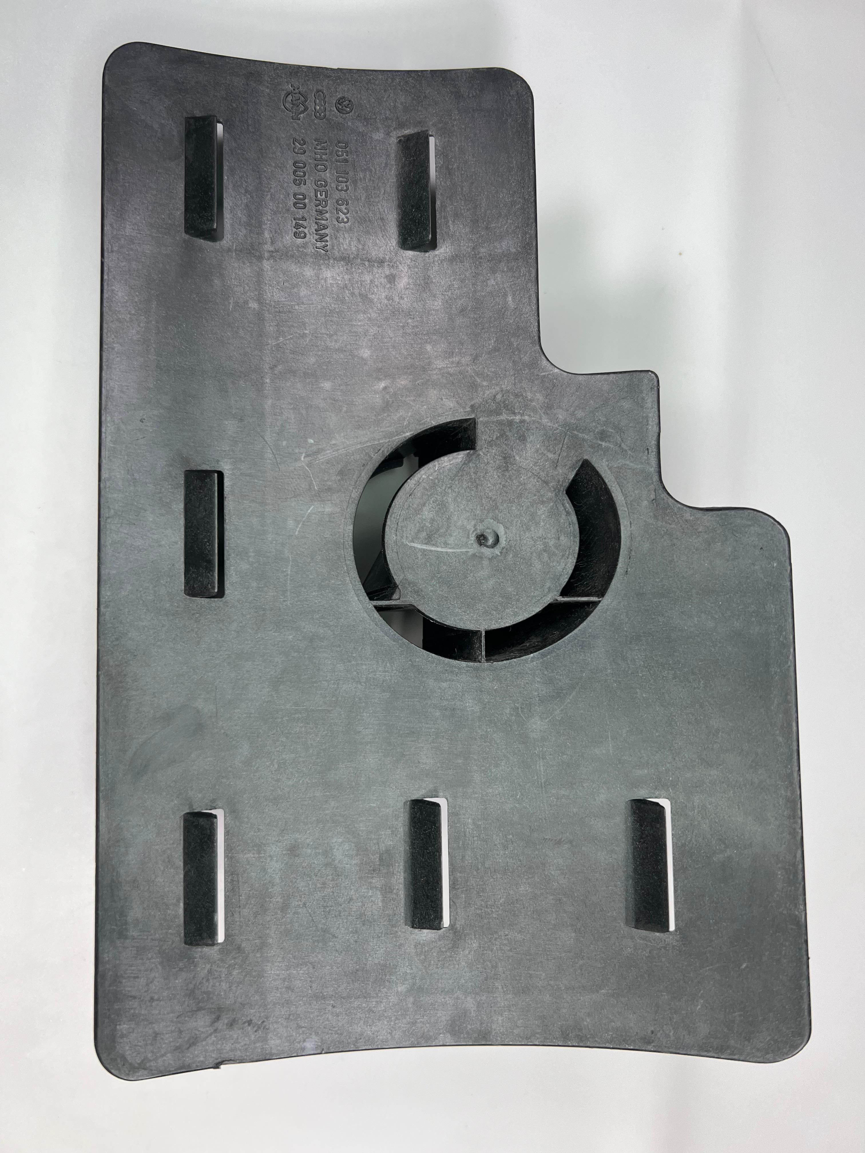 Ölhobel für die Ölpumpen original G60 Ölpumpen Ölhobel Schwallsperre Teilenummer : 051 103 623