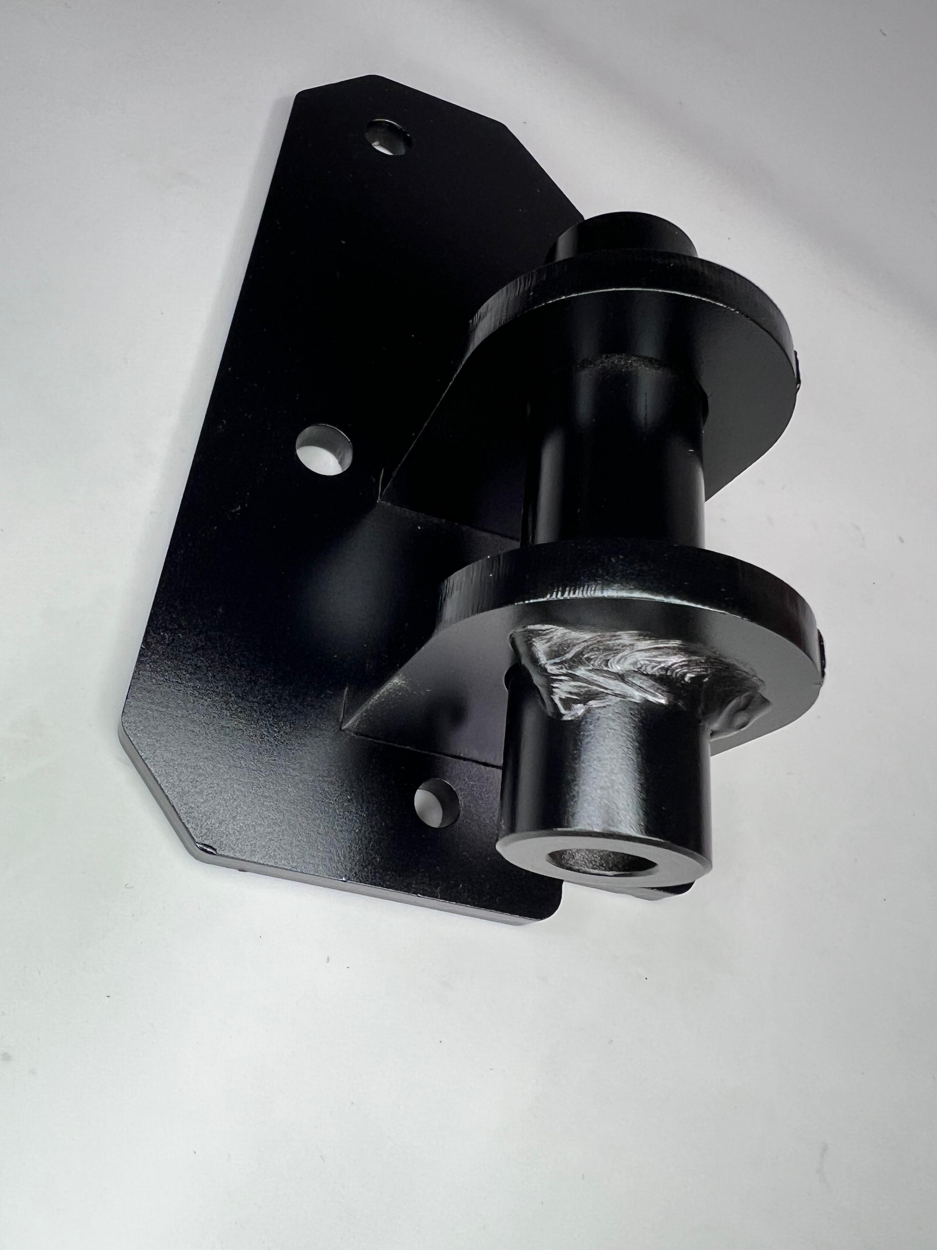 Generatorhalter Lichtmaschinenhalter für die 16VG60 Motoren in der Farbe schwarz
